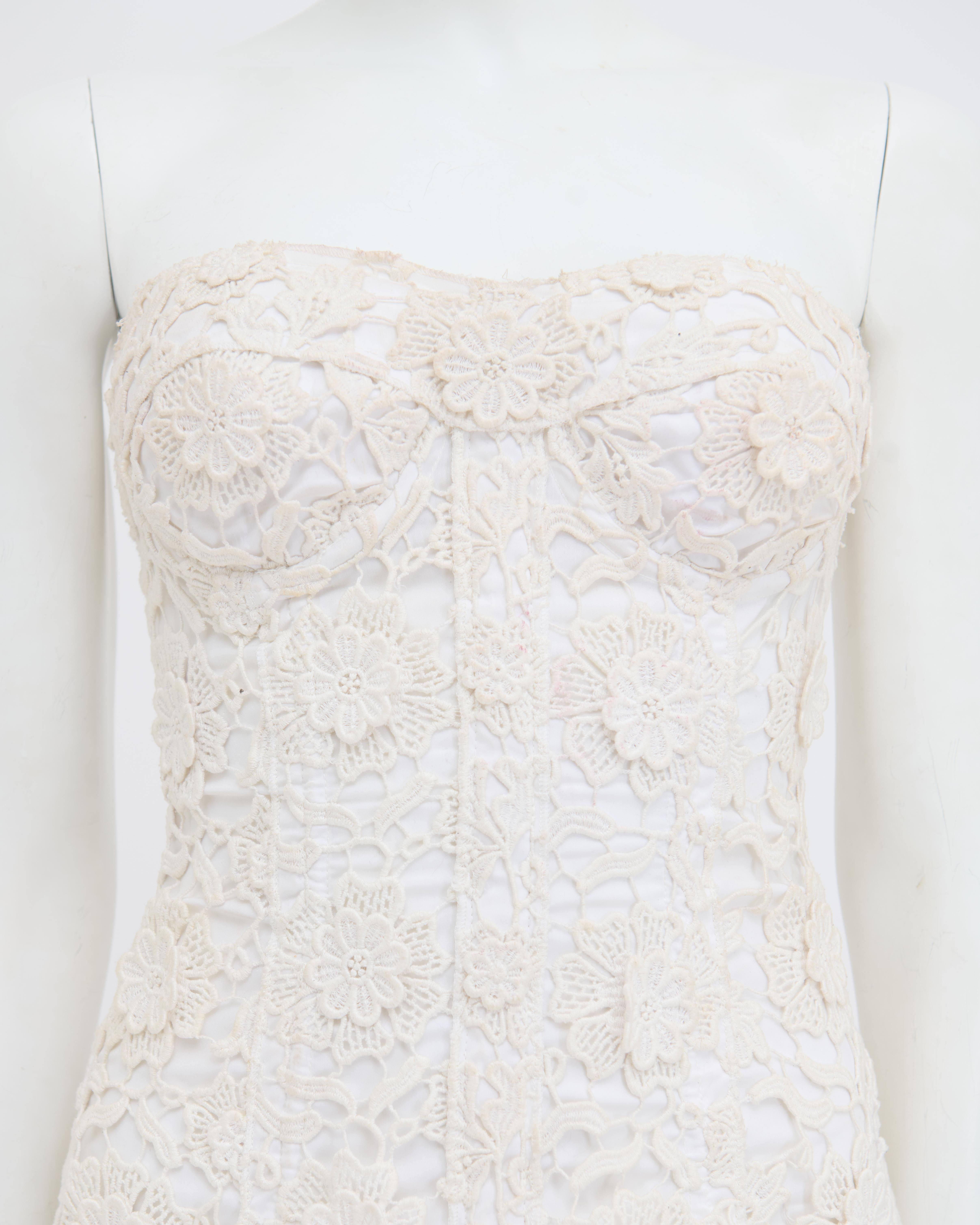 Women's Dolce&Gabbana S/S 2006 White Floral Lace Corset For Sale