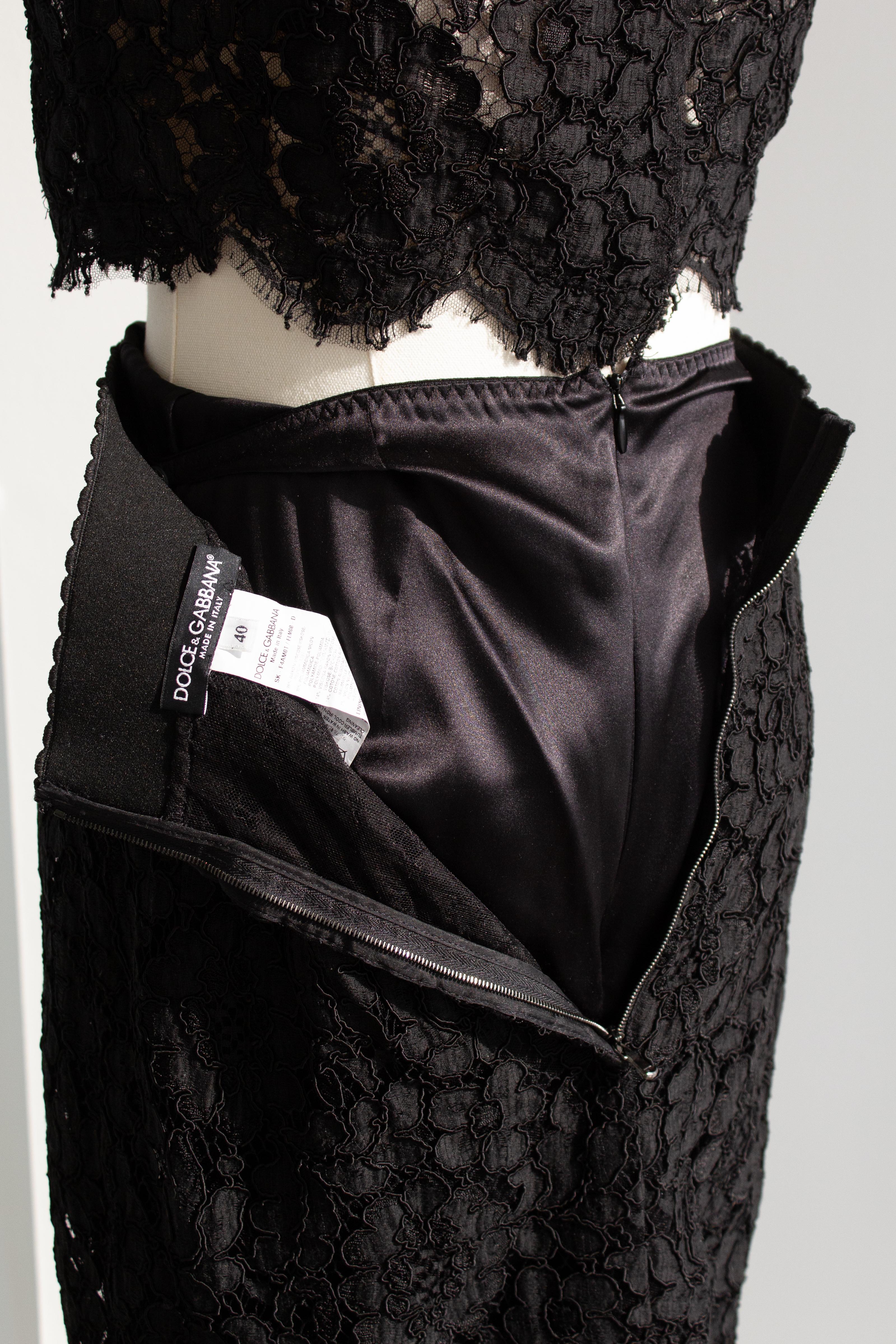 Dolce & Gabbana P/E 2016 Nero Cordonetto Pizzo Bustier Crop Top Midi Gonna Set in vendita 10