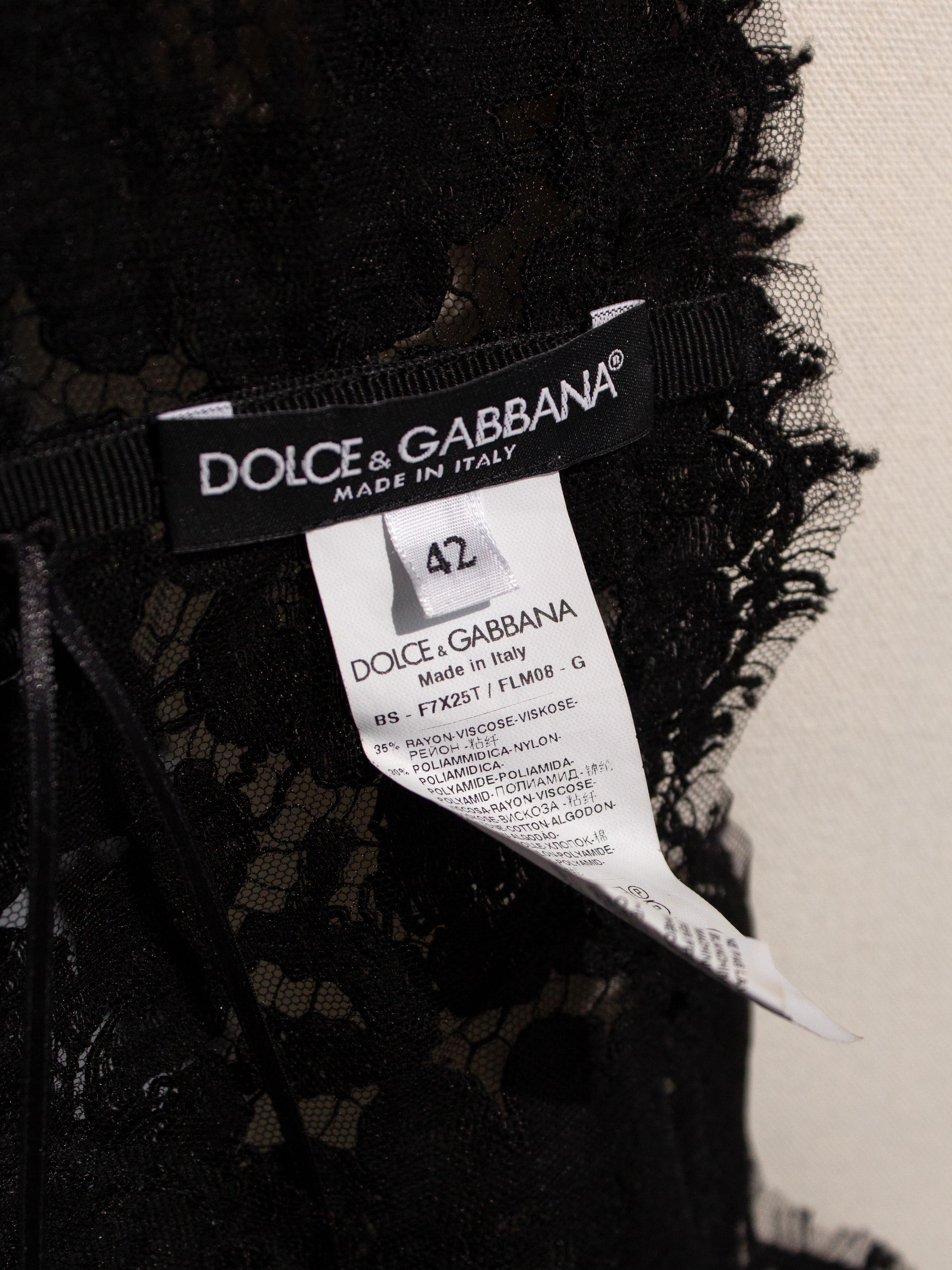 Dolce & Gabbana P/E 2016 Nero Cordonetto Pizzo Bustier Crop Top Midi Gonna Set in vendita 12