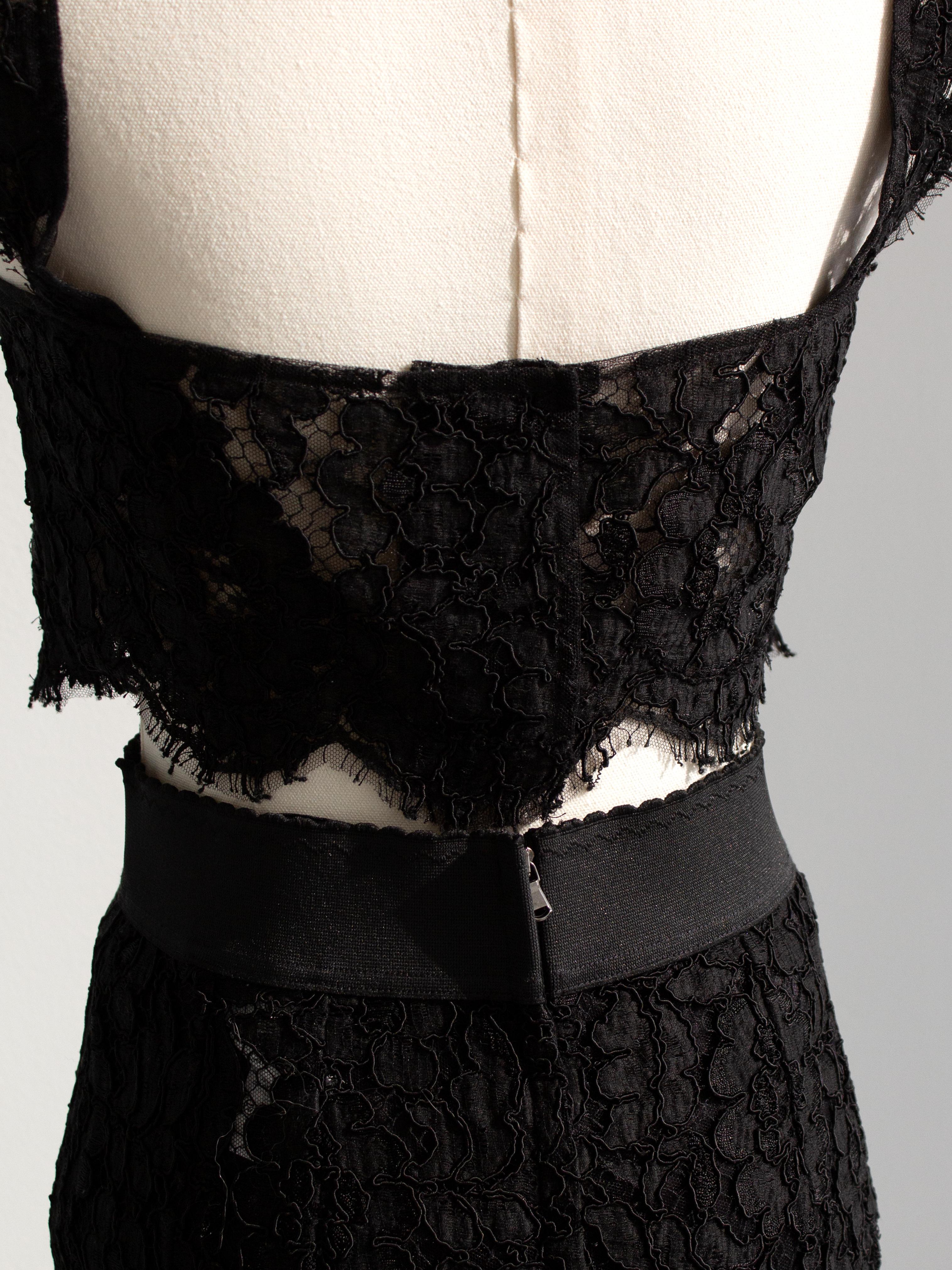 Dolce & Gabbana P/E 2016 Nero Cordonetto Pizzo Bustier Crop Top Midi Gonna Set in vendita 4