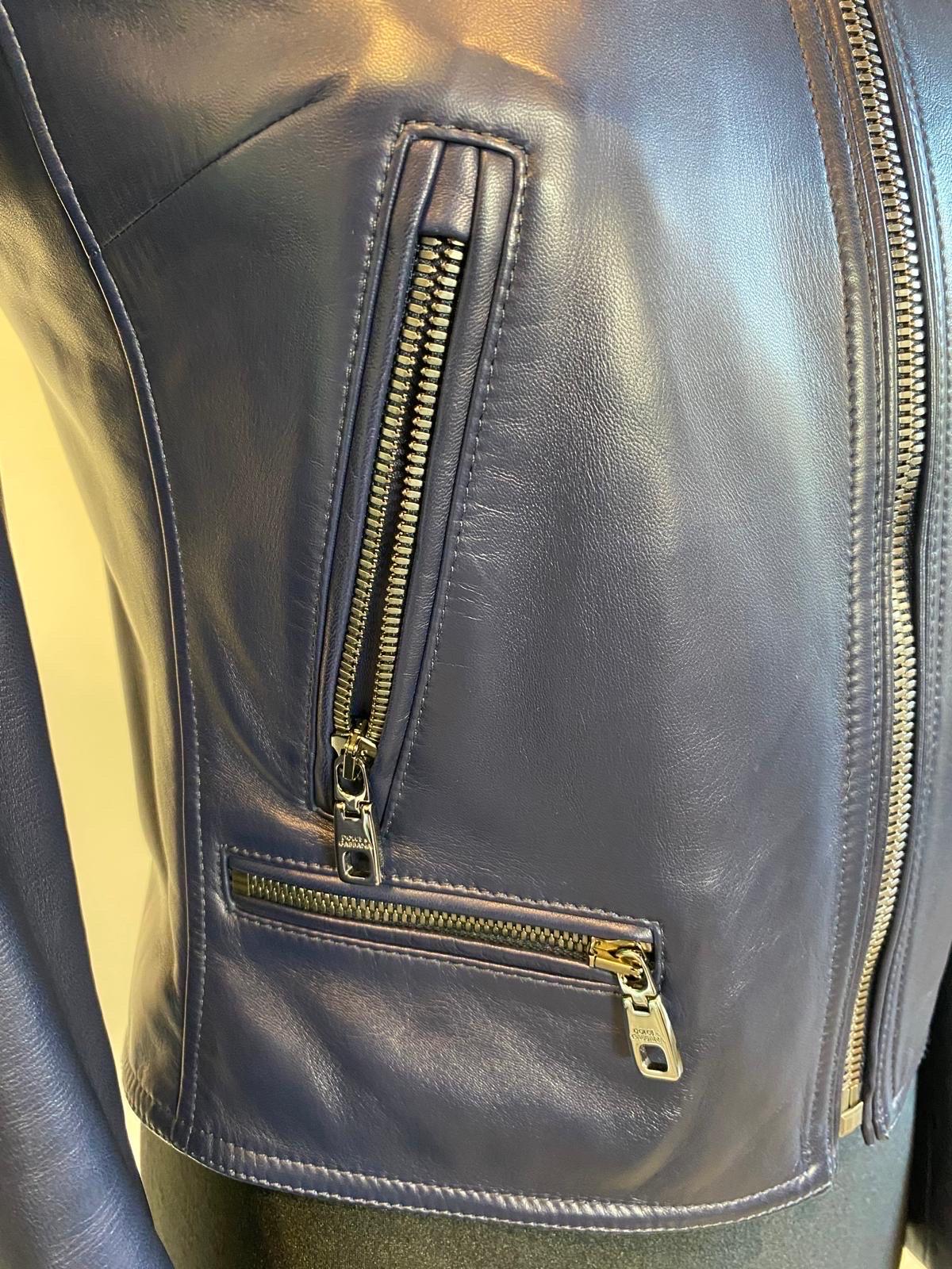 Dolce&Gabbana short purple leather jacket For Sale 1