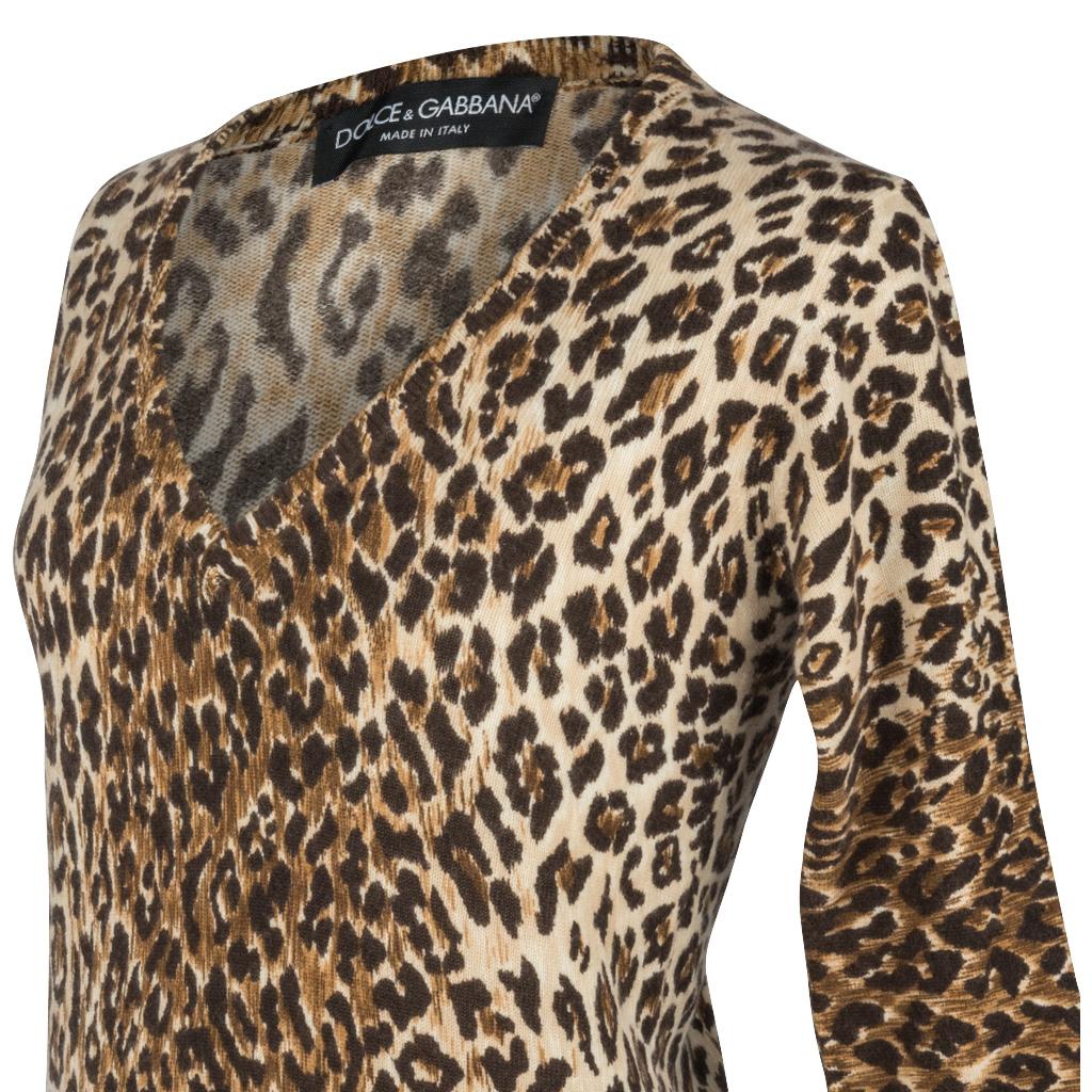 Brown Dolce & Gabbana Top Leopard Print V Neck 3/4 Sleeve 40 / 6 For Sale