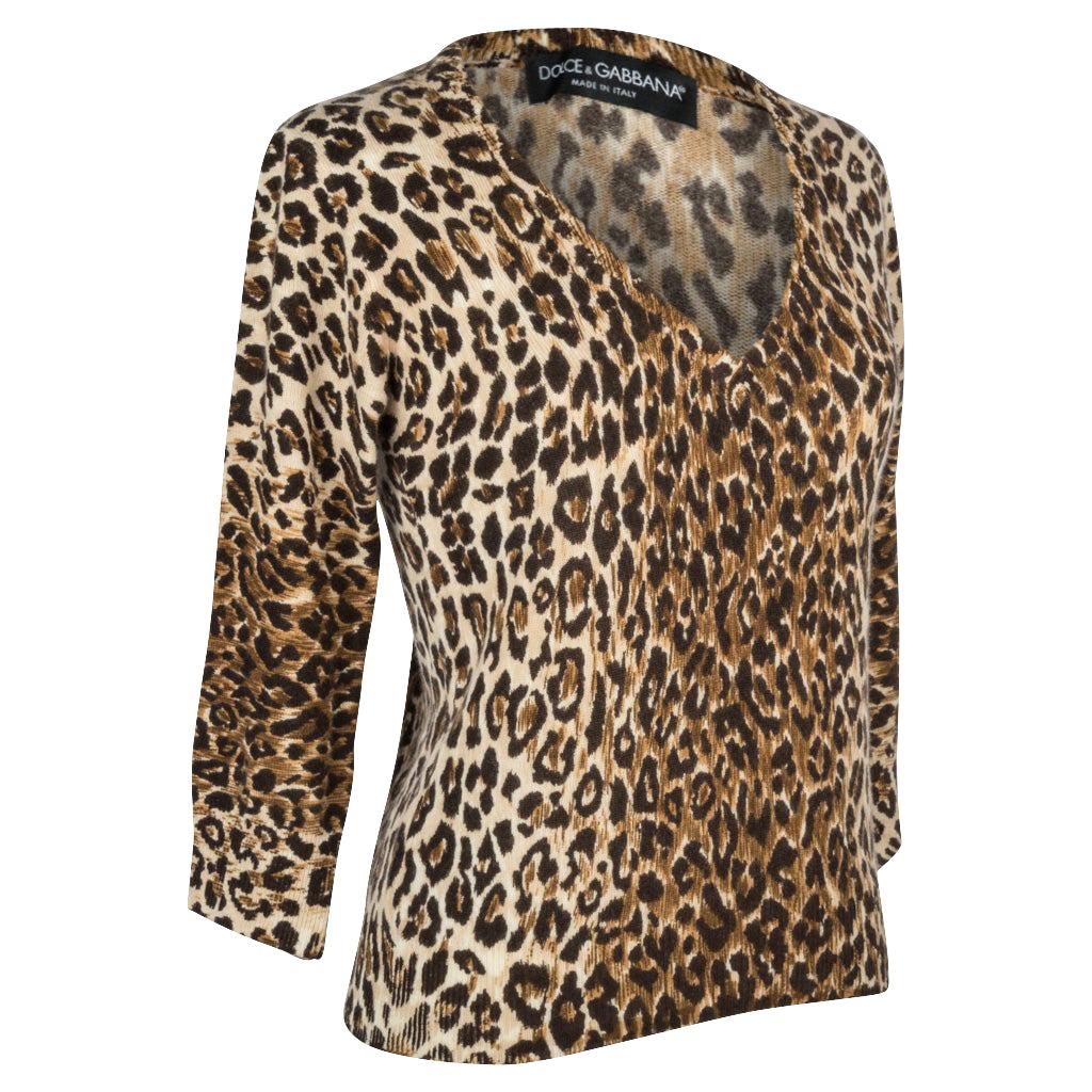 Dolce & Gabbana Top Leopard Print V Neck 3/4 Sleeve 40 / 6 For Sale