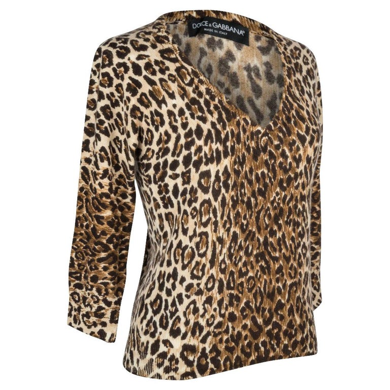 Dolce&Gabbana Oberteil mit Leopardenmuster und V-Ausschnitt und 3/4-Ärmeln  40 / 6 im Angebot bei 1stDibs