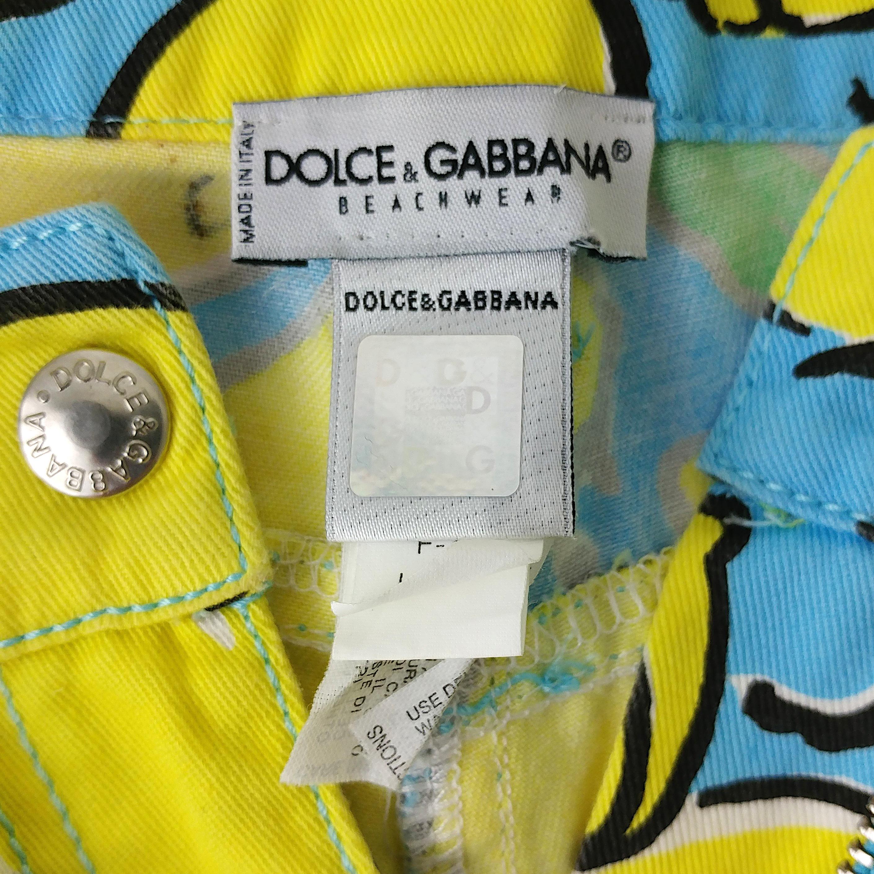 DOLCE&GABBANA Vintage Hot Pants with Yellow Lemons Print on Capri Blue  Size S 6