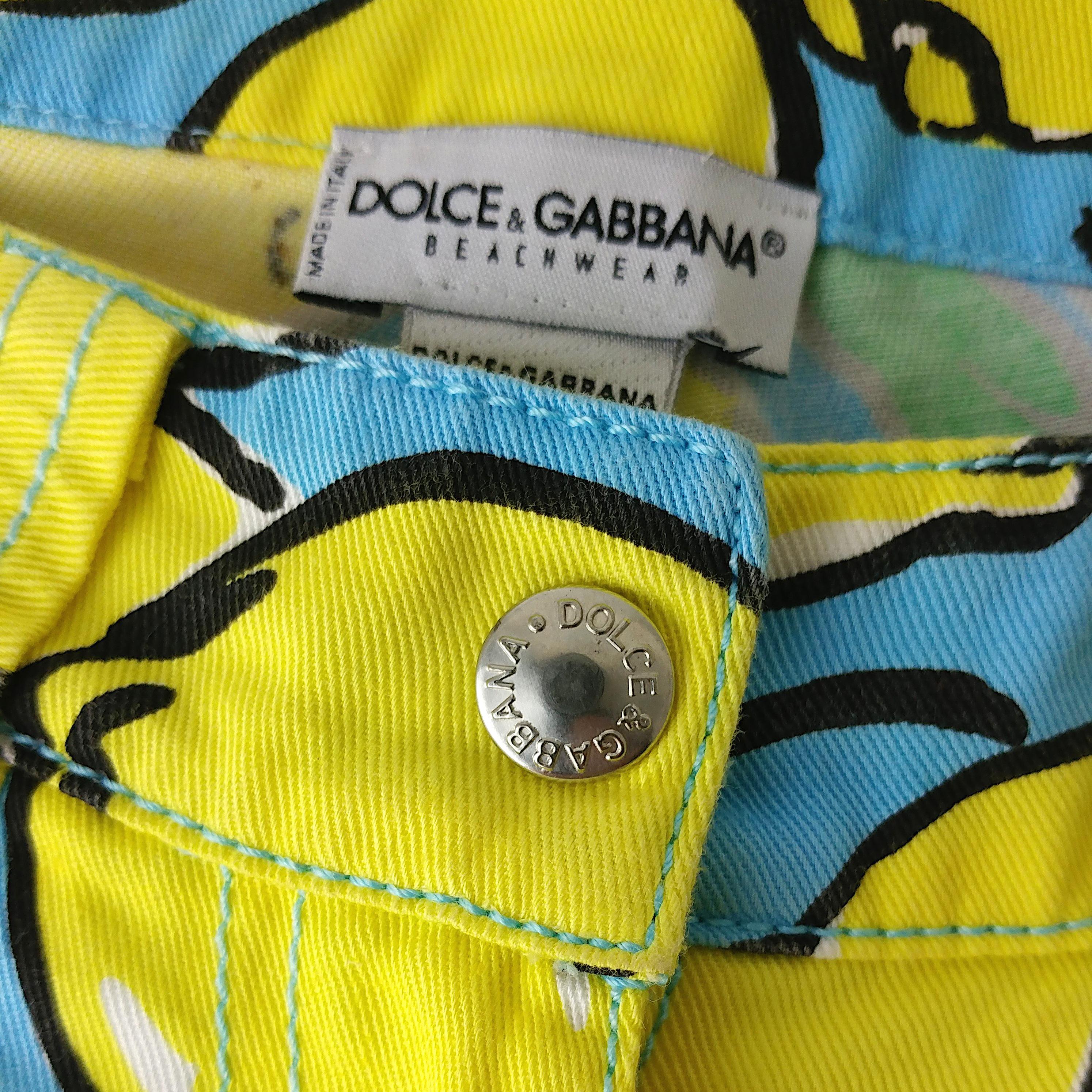 DOLCE&GABBANA Vintage Hot Pants with Yellow Lemons Print on Capri Blue  Size S 2