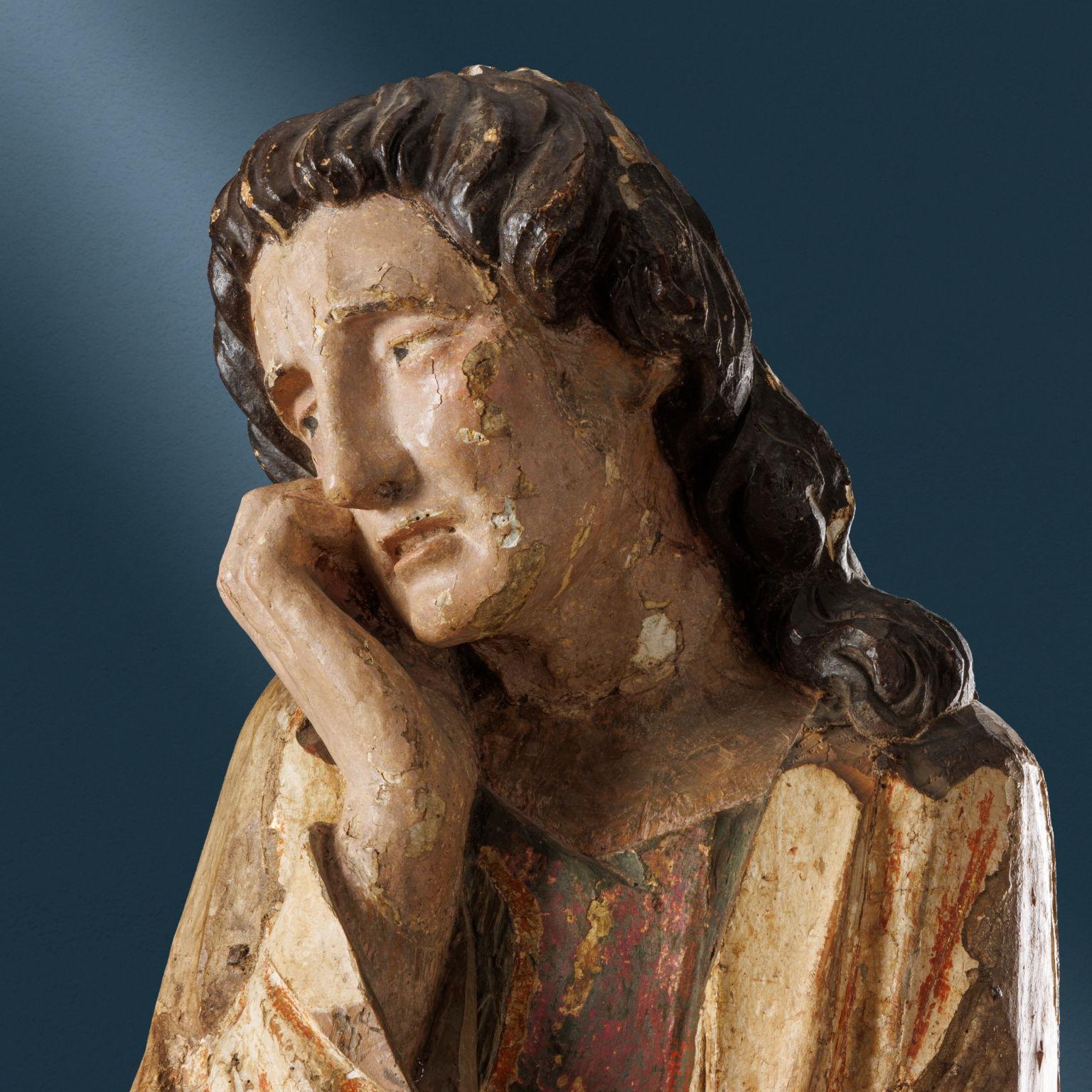 Dolenti (The Virgin and St. John the Evangelist). Piedmontese carver. 1470s In Good Condition For Sale In Milano, IT