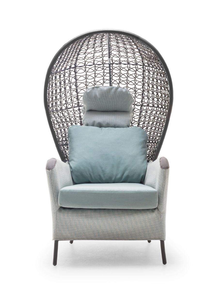 Dolly easy armchair by Kenneth Cobonpue
Materials: Polyethylene, aluminum. 
Dimensions: 88cm x 82cm x 138cm 

Dolly is a dainty easy armchair that’s made for comfort. Inspired by the traditional beach chair, Dolly has a special vintage charm