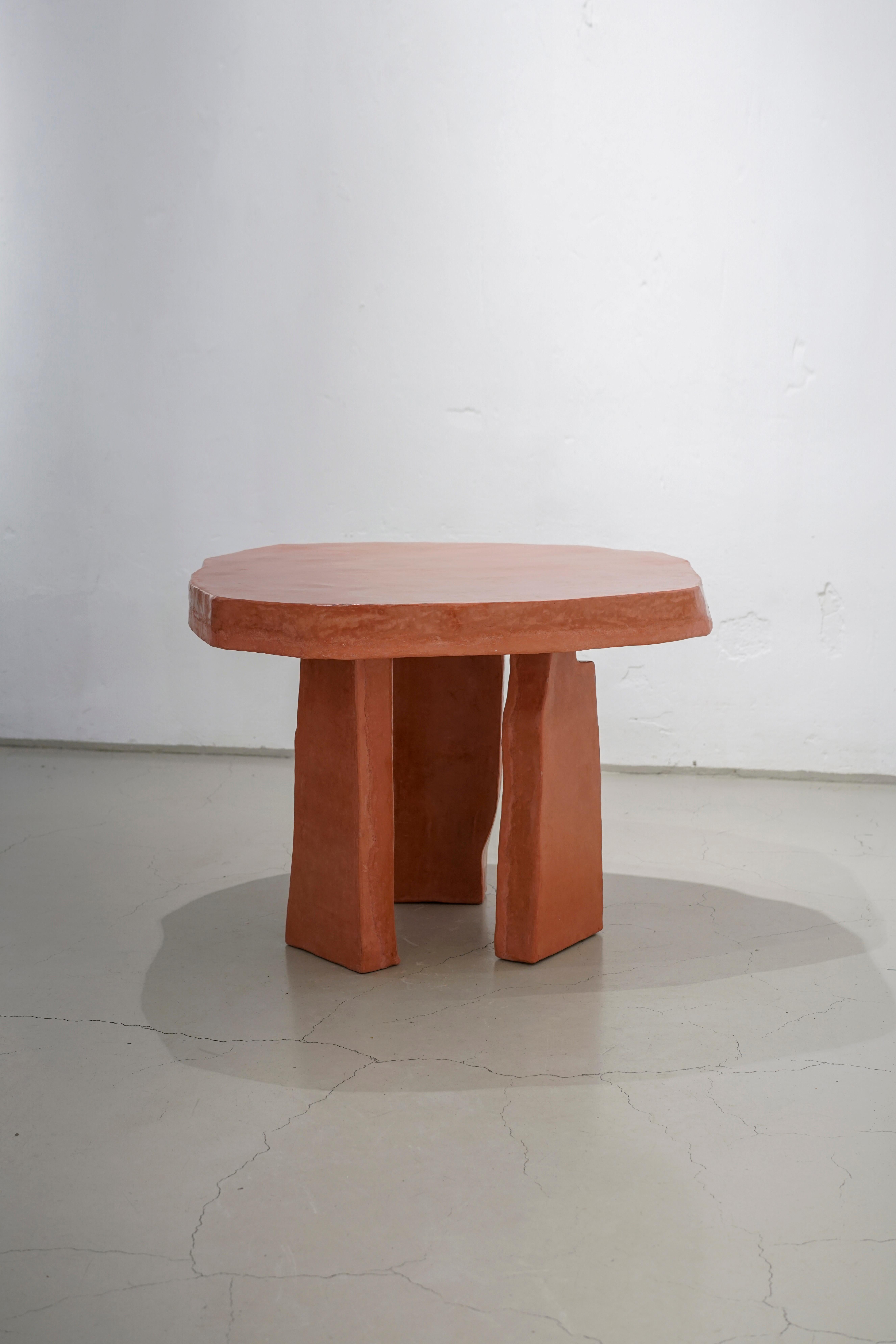 German Dolmen Contemporary Table in Lime Plaster and Aerated Concrete  For Sale