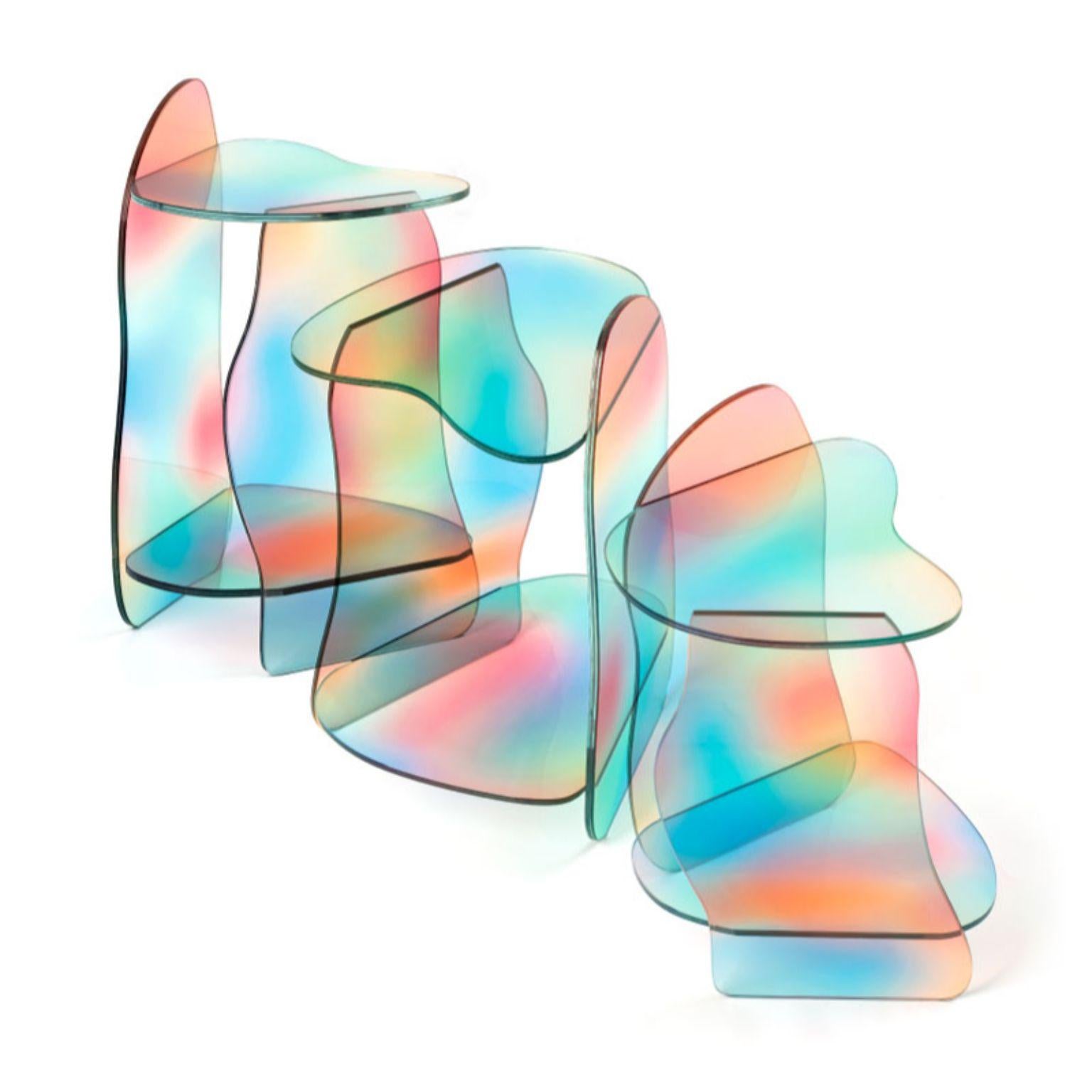 Table d'appoint en verre Dichroic de Dolmen sculptée par Studio-Chacha Neuf - En vente à Geneve, CH