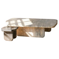 Dolmen-Tisch, Paar aus silbernem Travertin und ebonisierter Eiche, Paar