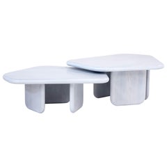 Paire de tables Dolmen "Nesting Pair" en érable blanchi à la pierre App. Configuration