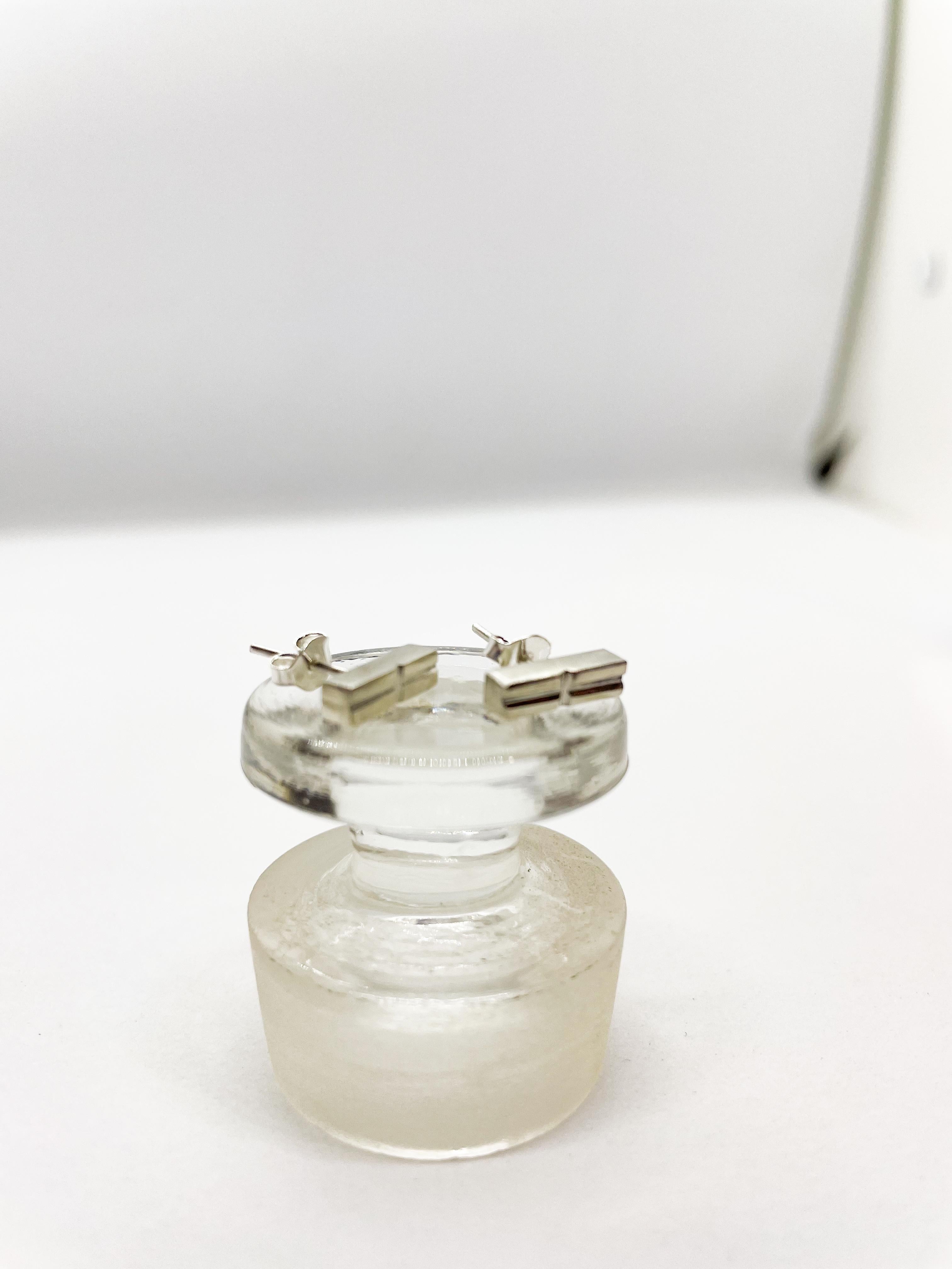 Modern Dolores Ortega New Handcrafted Sterling Silver minimalist Rectangular Earrings For Sale