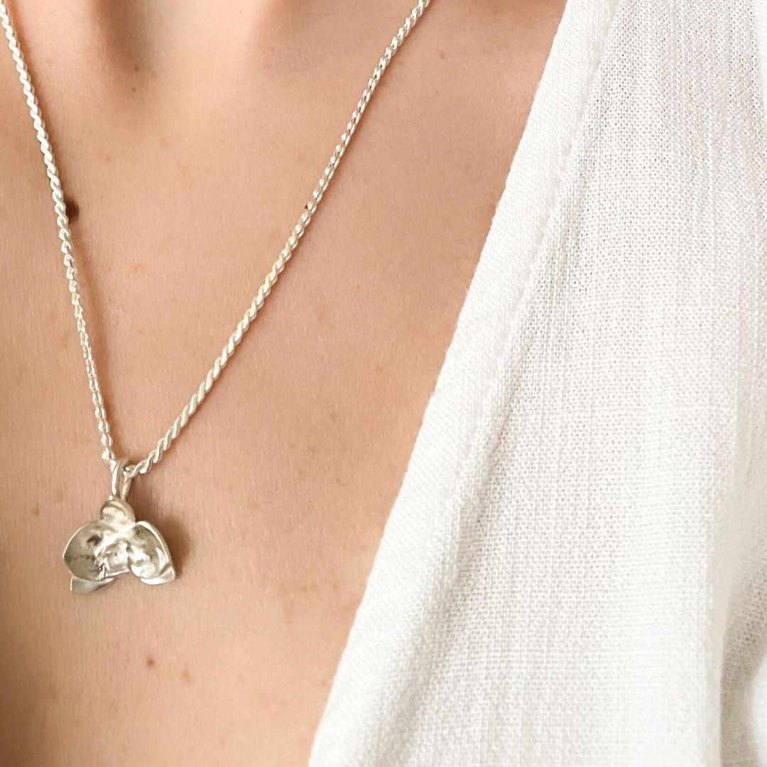 Women's Dolores Ortega Orchid Pendant Necklace in 925 Sterling Silver For Sale