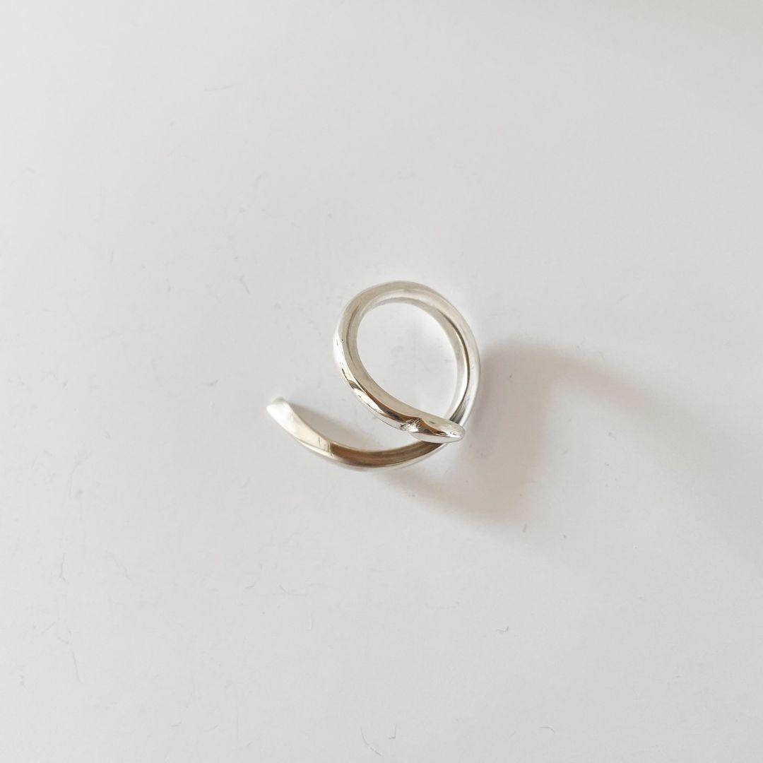 Dolores Ortega Sterling Silber Minimalistischer Schlangenring für Damen oder Herren im Angebot