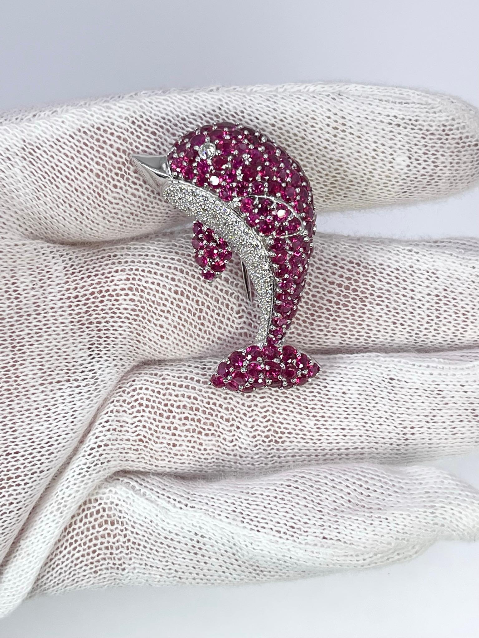 Round Cut Dolphin Diamond Brooch 18KT White Gold Natural Rubies For Sale