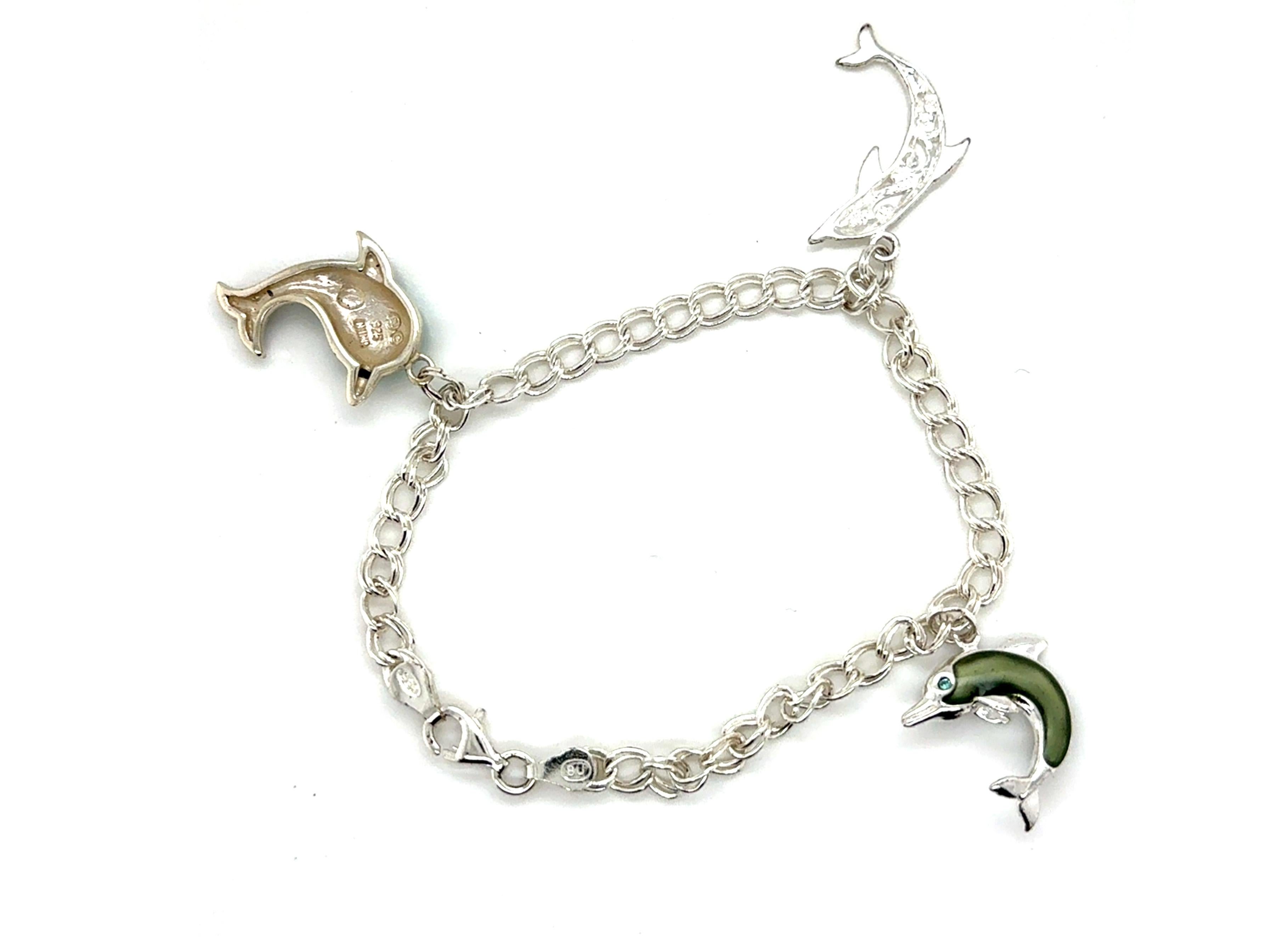 Bracelet de breloques pour dauphins en émail Argent Sterling Dauphins verts et turquoises Excellent état - En vente à Dearborn, MI