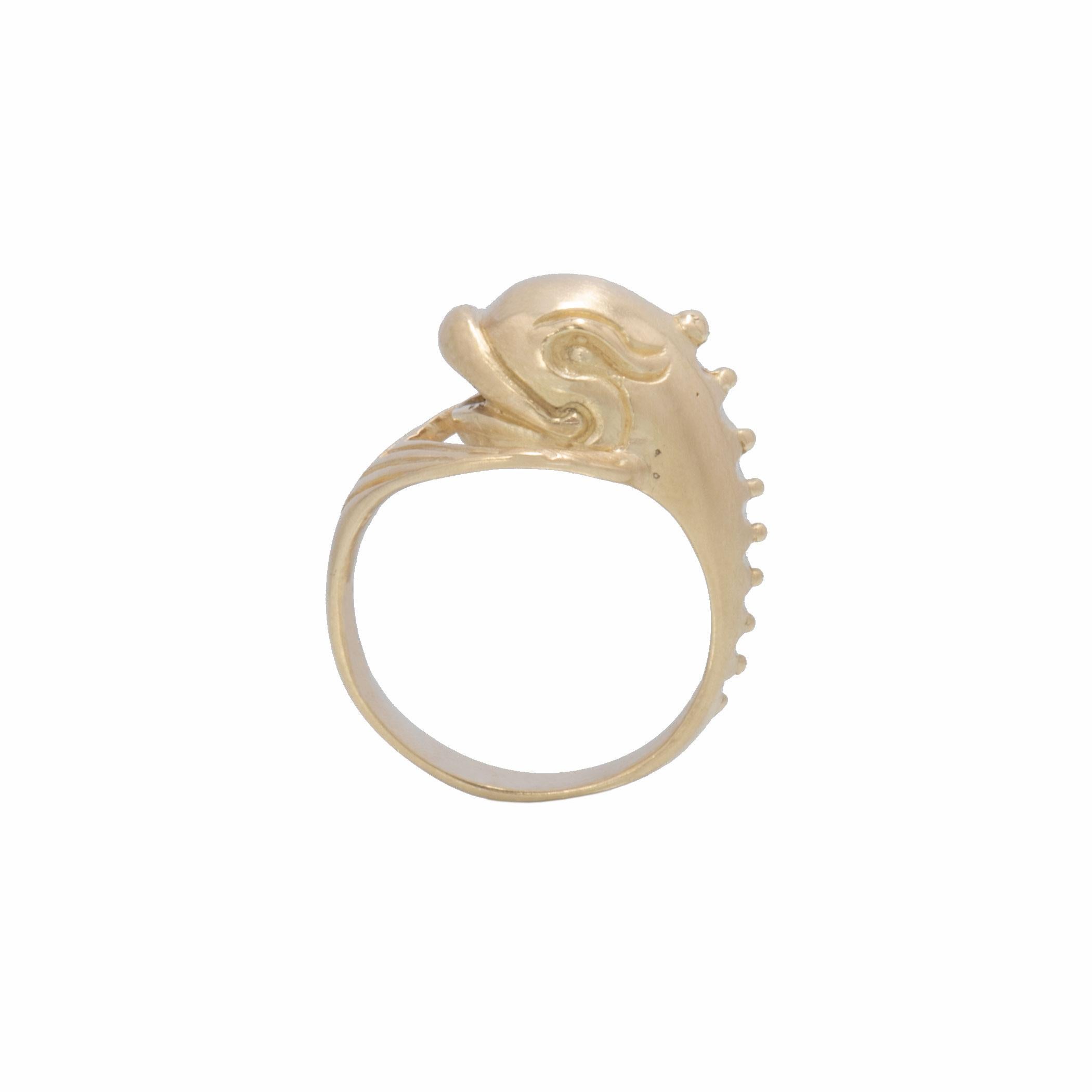 Dolphin Ring in 18 Karat Gold In New Condition For Sale In Santa Fe, NM