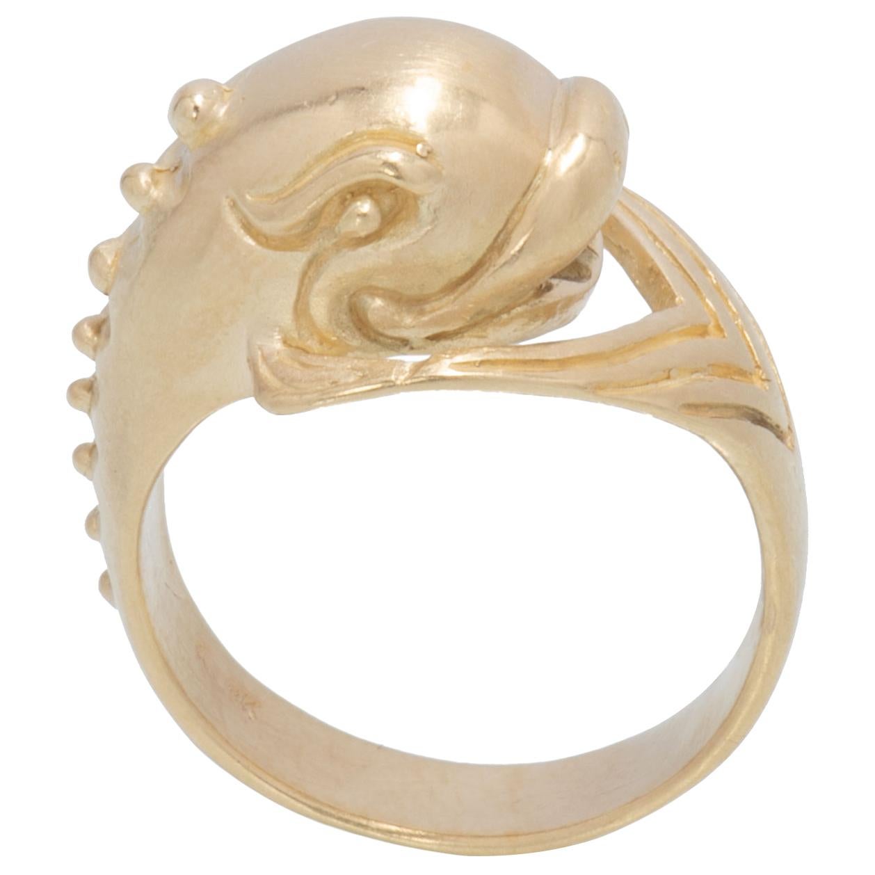 Dolphin Ring in 18 Karat Gold For Sale