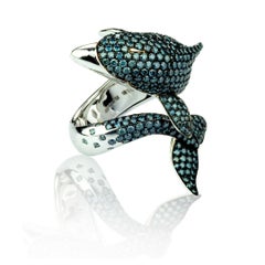 Dolphin White Diamond Blue Diamond Pavè Fashion Ring in 18 Karat White Gold