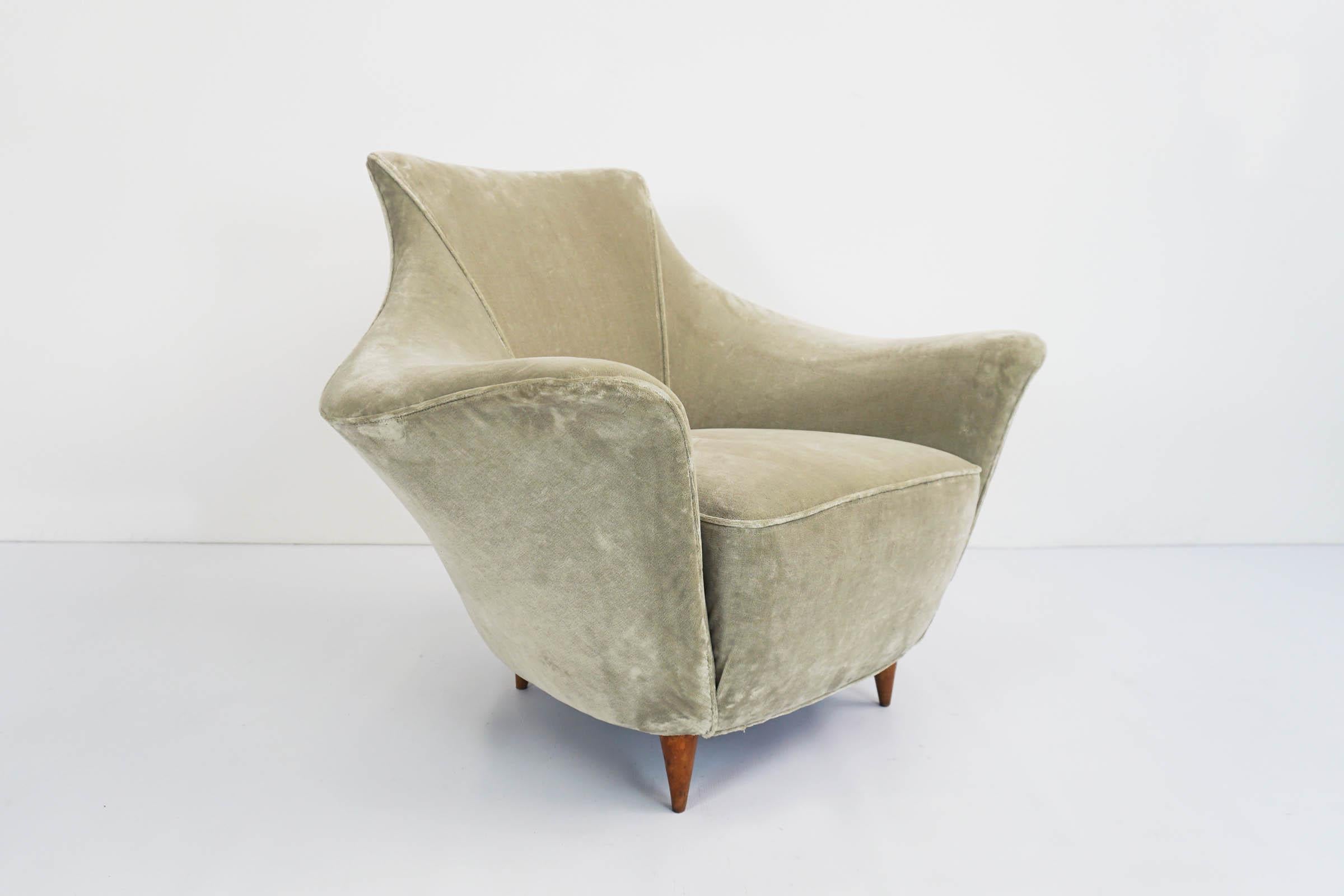 Italian Dolphine Armchair, Italy, 1950 For Sale