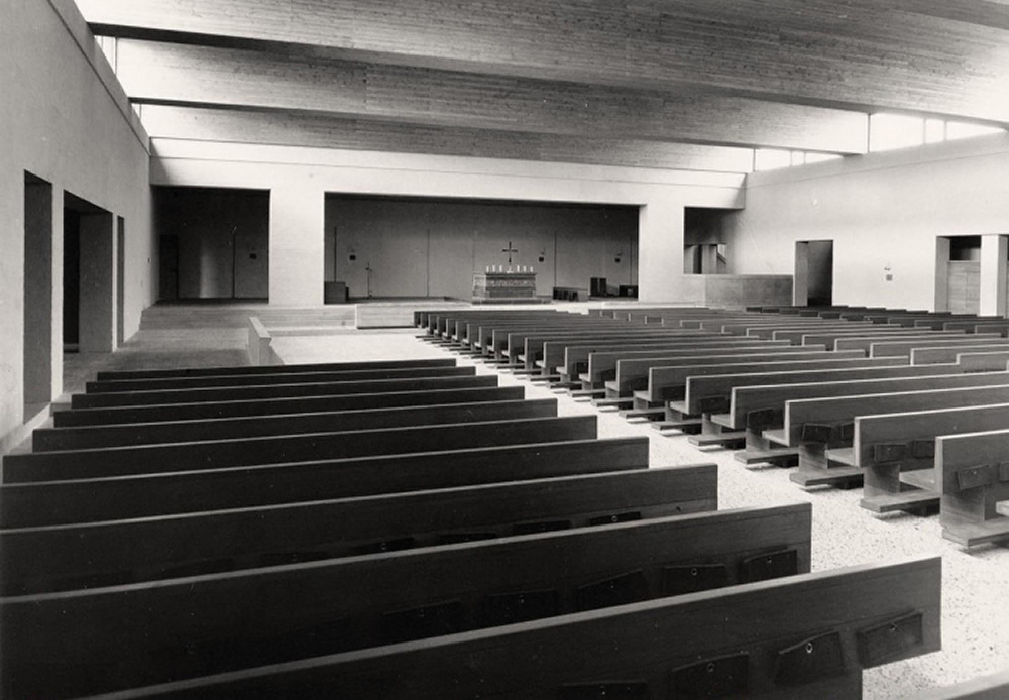 Tabouret Dom Hans van der Laan pour Vincentius a Paulokerk Eindhoven, 1964 en vente 1