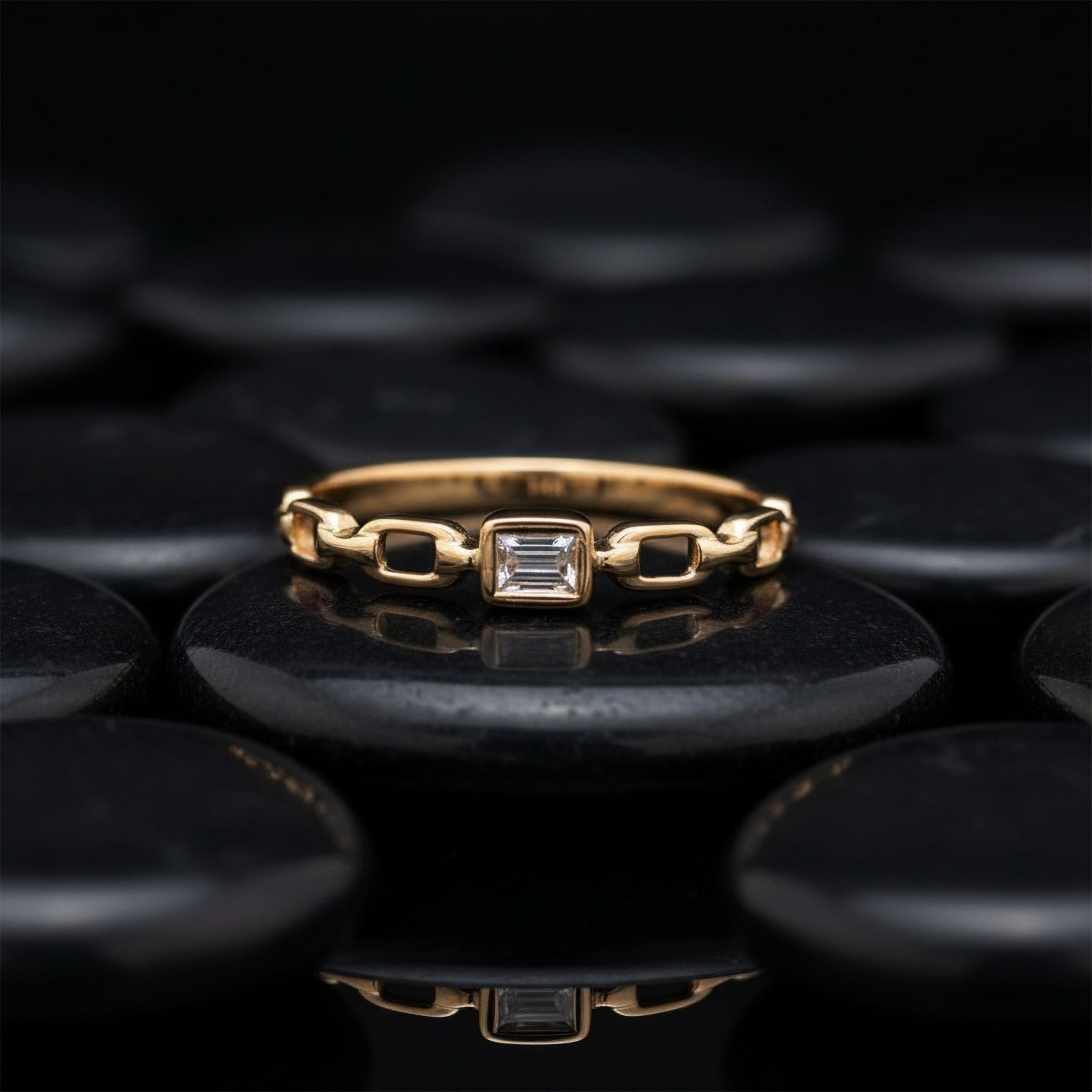 En vente :  Bague dôme saphir bleu 14K (ou 18k sur demande) or jaune rubis diamant 3