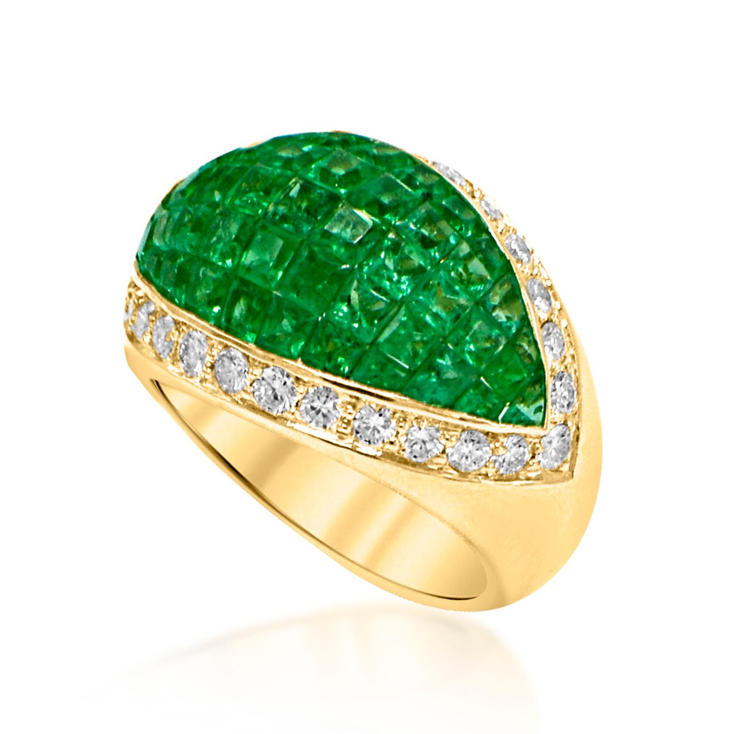 Dome Emerald Invisible Setting Ring & Diamonds 18 karat Gold Emerald Dome For Sale 6