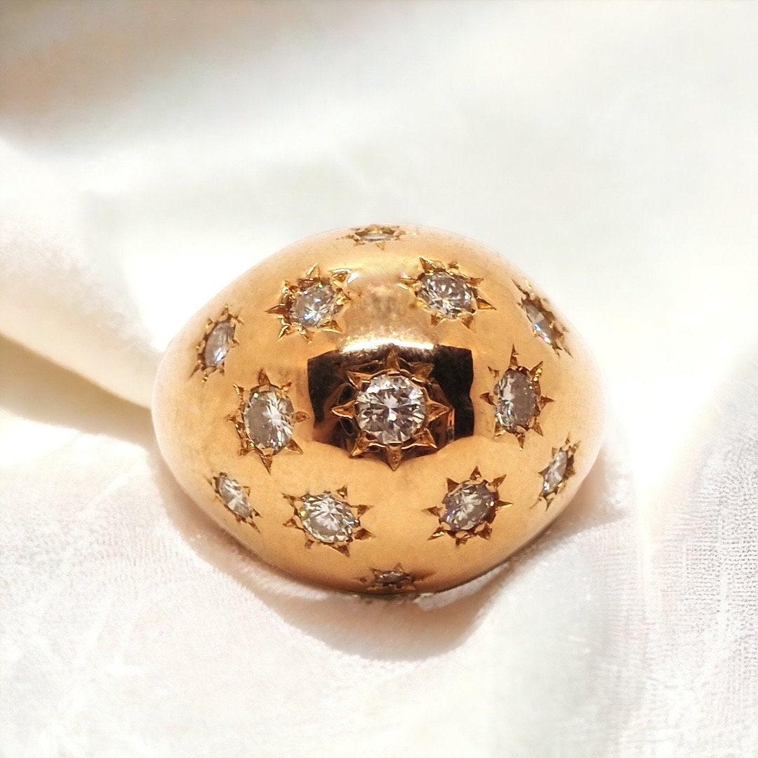 18K Rose Gold Dome Ring with Diamonds - Timeless Elegance with Free Shipping and Gift Wrap

Elevate your jewelry ensemble with our exquisite 18-carat rose gold dome ring. A masterpiece as pictured, it radiates timeless beauty and unmatched
