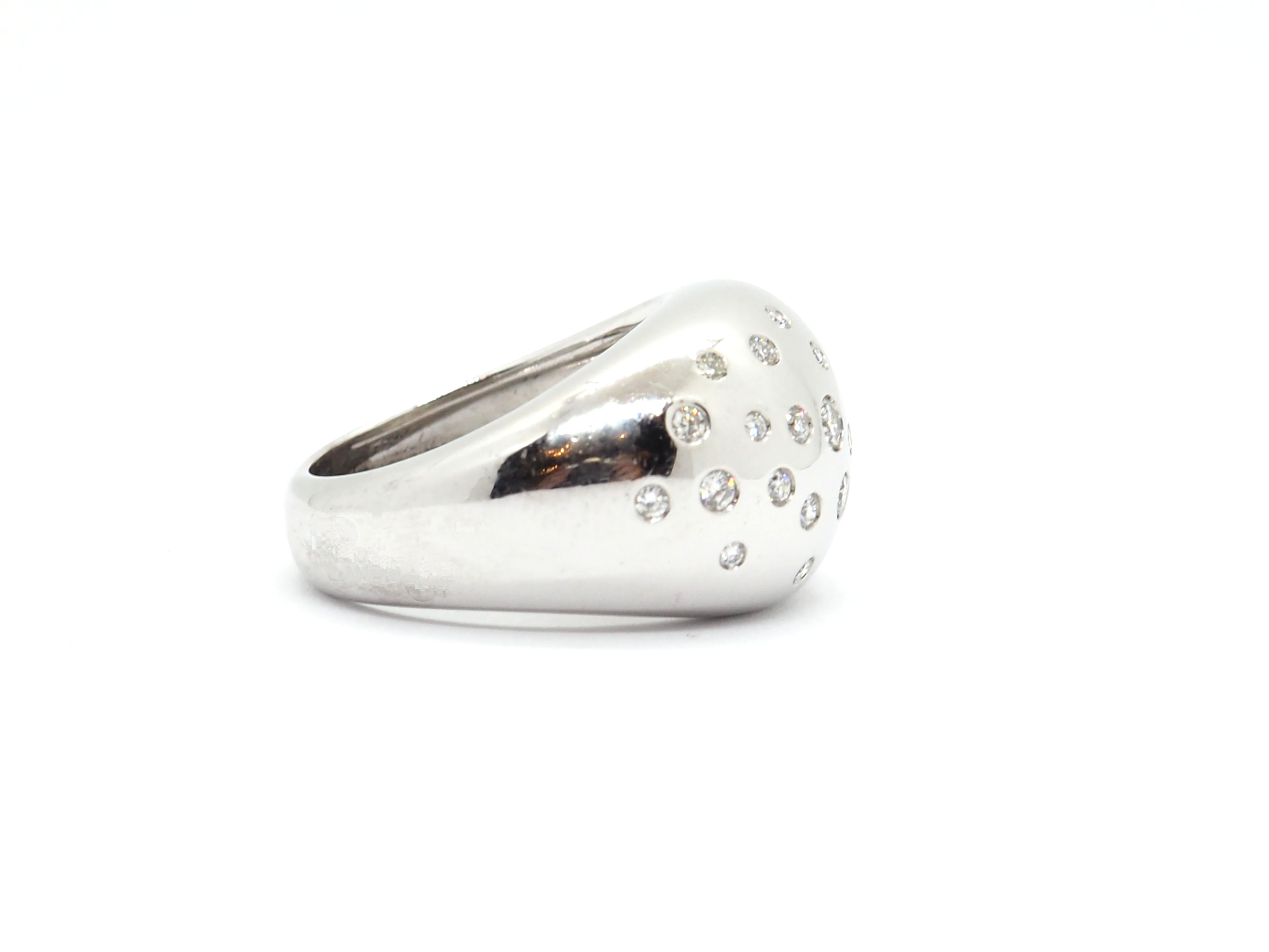 Women's Dome Diamonds Ring 18 Karats White Gold  For Sale