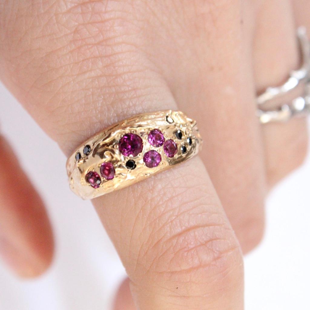 Dome Ring with Black Diamonds and Pink Garnets in 14K Gold In New Condition For Sale In Foxborough, MA
