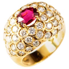 Oval Ruby 42 Diamond 18 Karat Yellow Gold Round Cluster Cocktail Imperial Ring