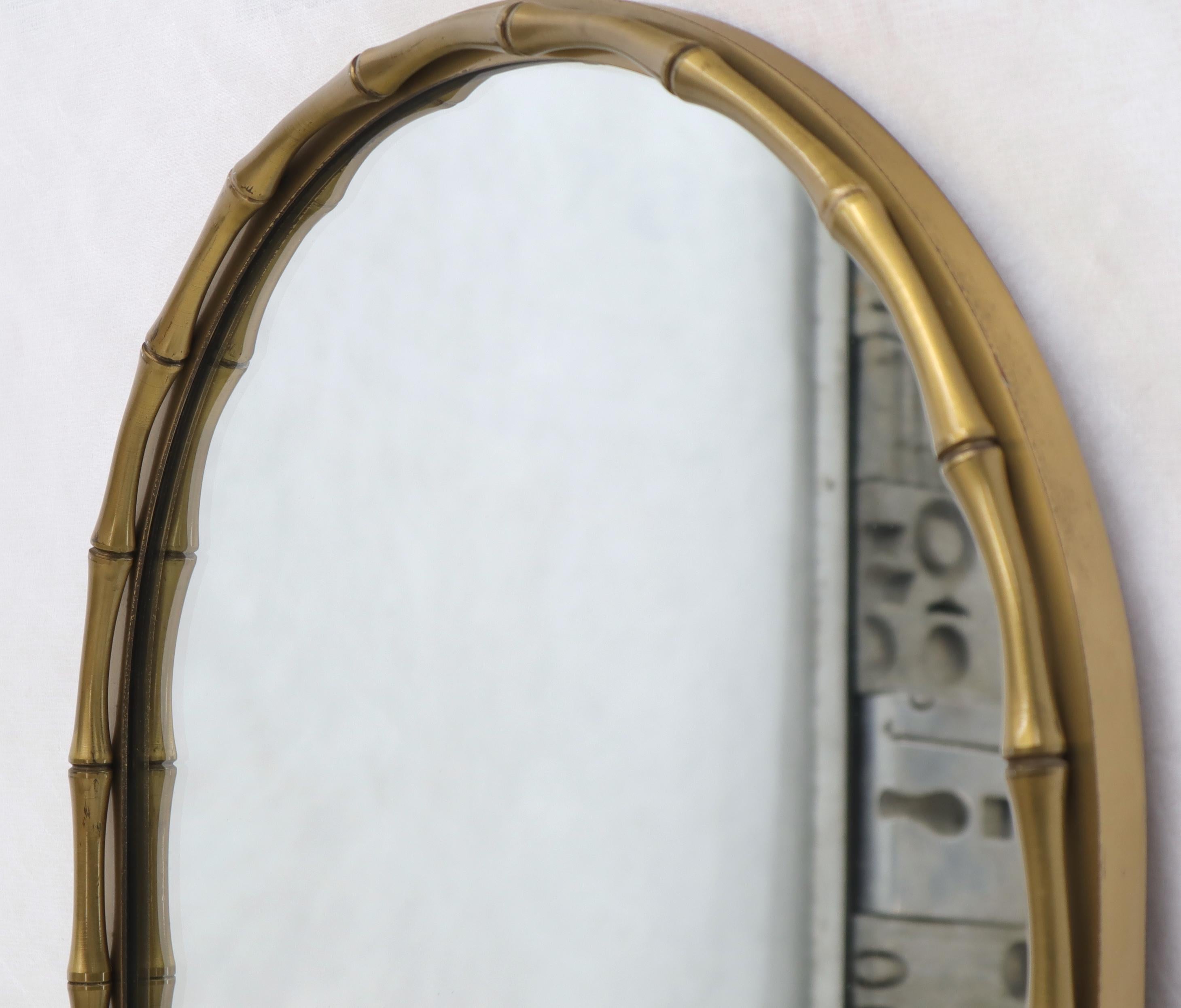 Ottone Specchio in finto bambù con cornice in metallo a forma di cupola in vendita