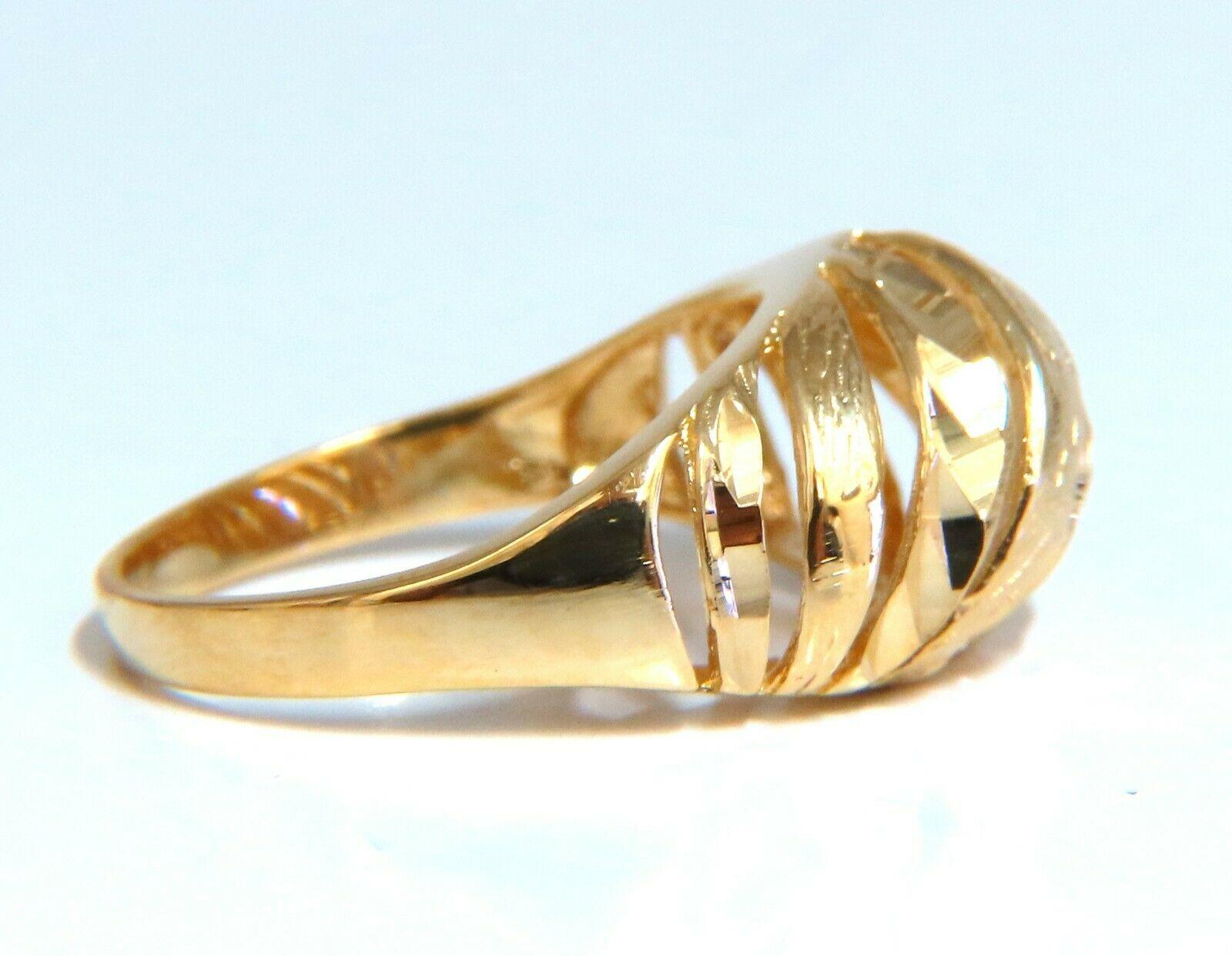 Staggered Row, Dome Ring

11.4mm wide

Depth: 8.2mm

14 karat yellow gold.

4.9 Grams

Size 9