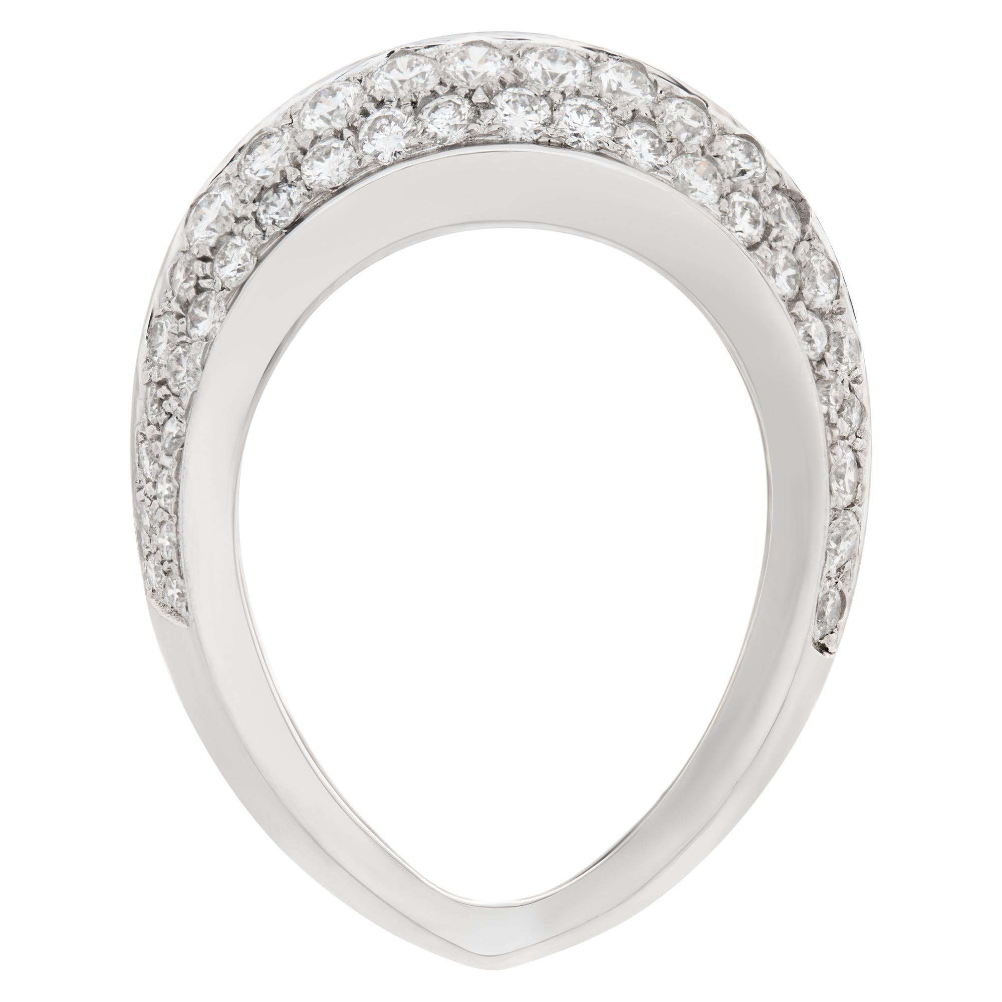 Anello con diamante a cupola in oro bianco opaco 18k, 1,00 carati di diamanti in vendita 1