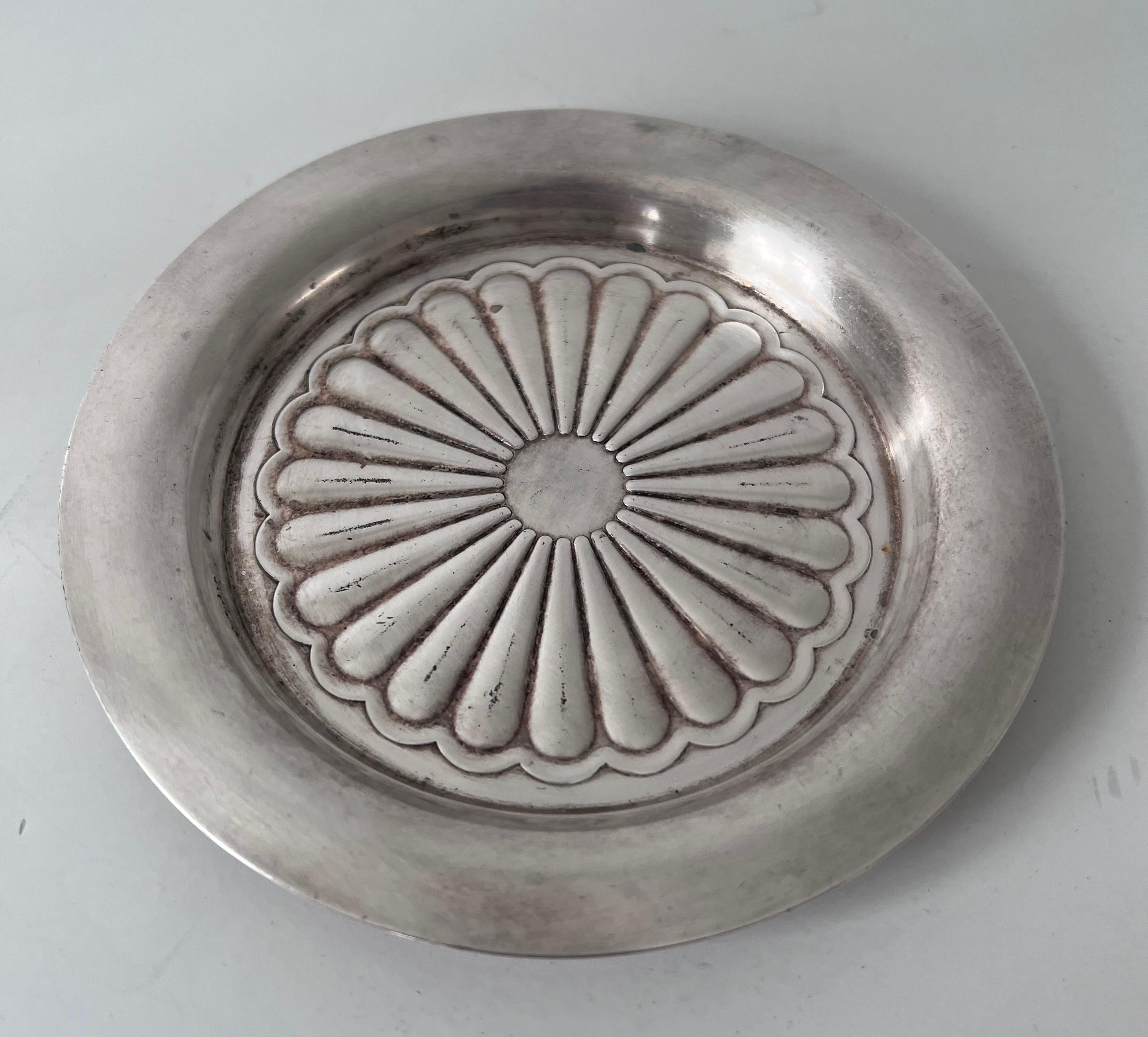 Domed French Silver Plate Repoussé Butter or Covered Dish Plate For Sale 7