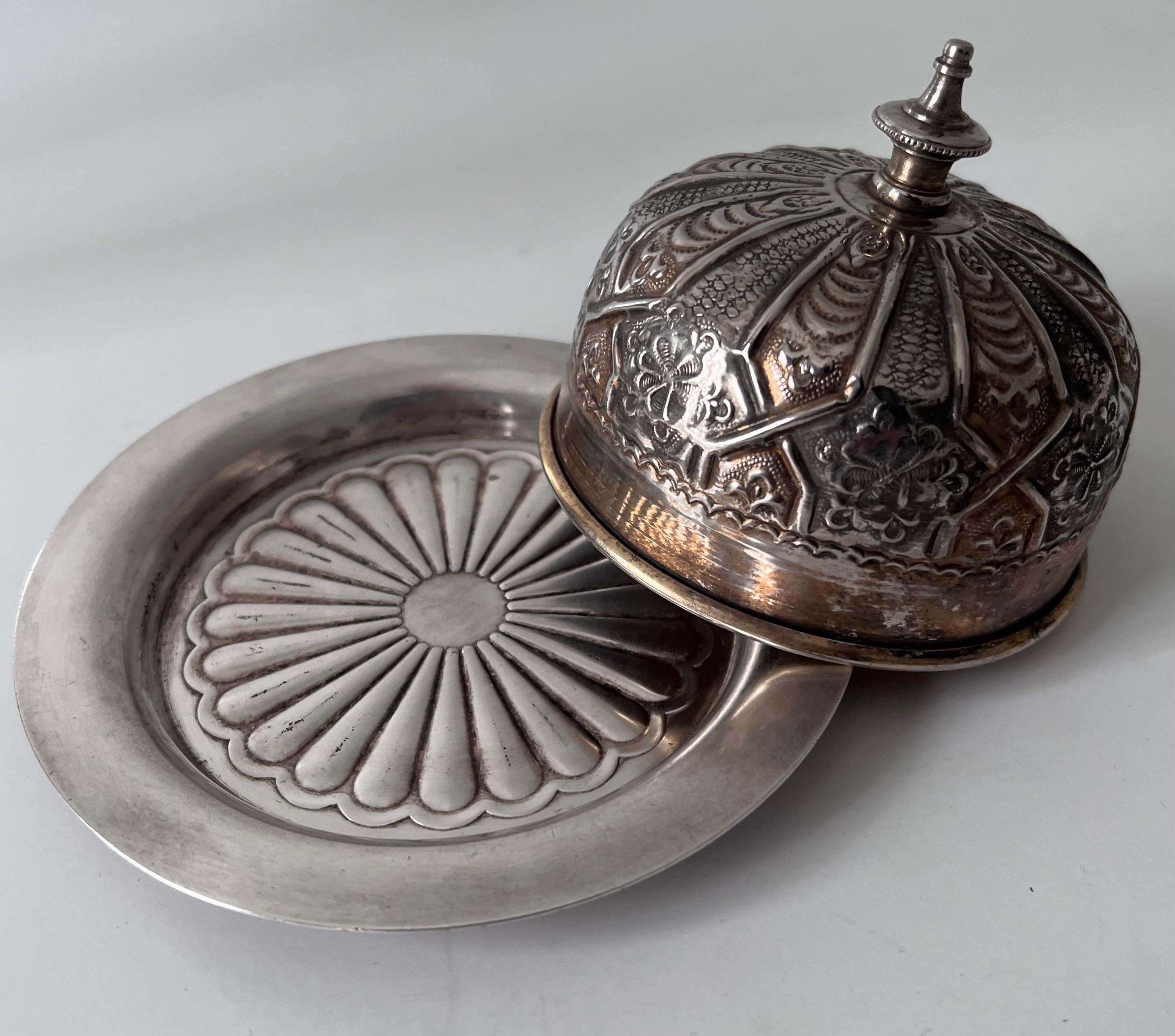 Domed French Silver Plate Repoussé Butter or Covered Dish Plate For Sale 3