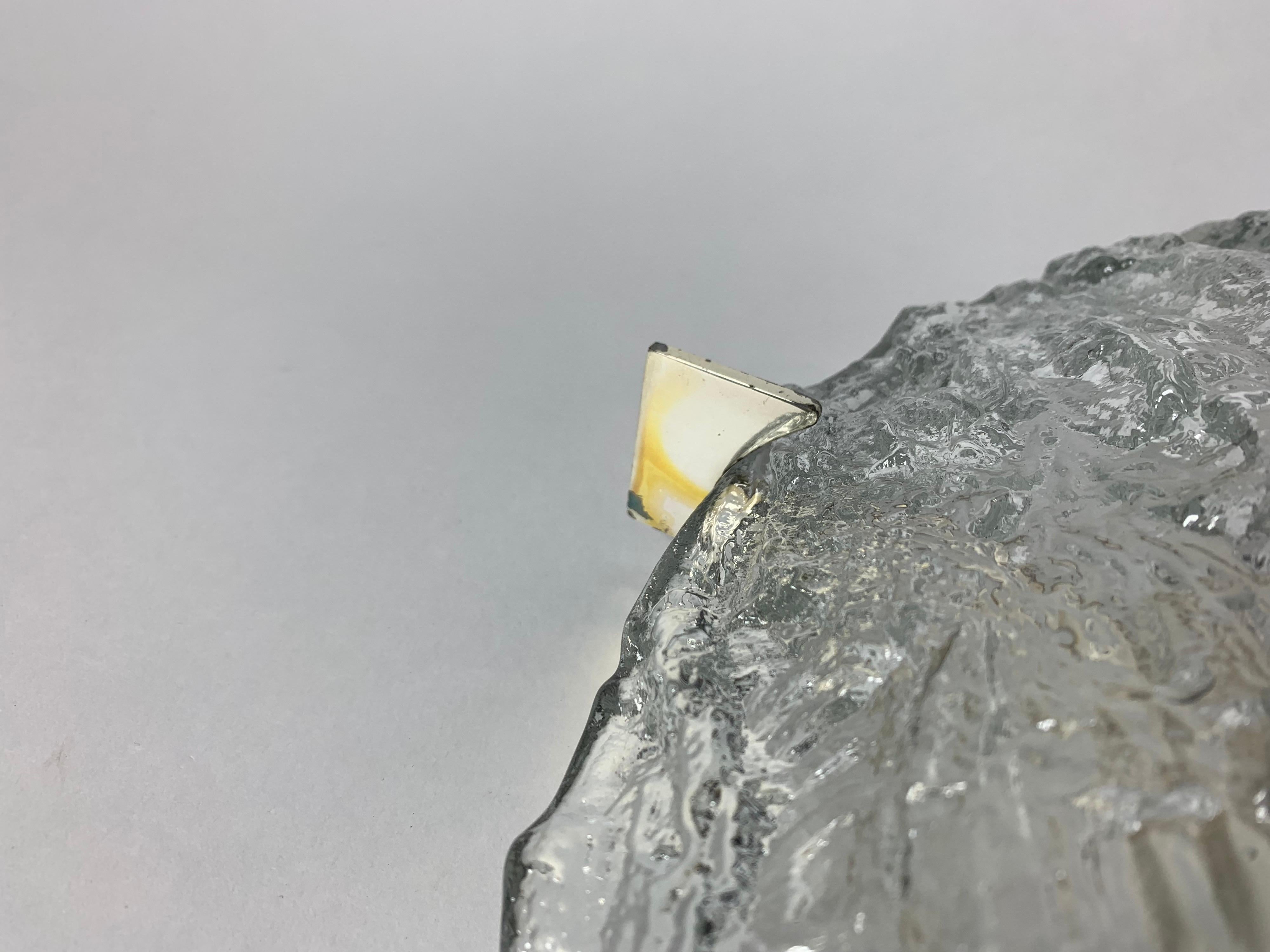 Empotrable de cristal Kaiser abovedado con remates cromados 1960 Alemania Alemán en venta