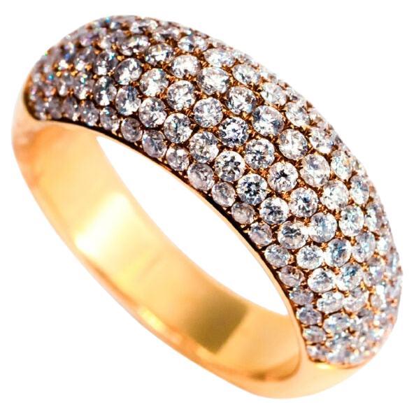 Gewölbter Ring mit Diamantpavé