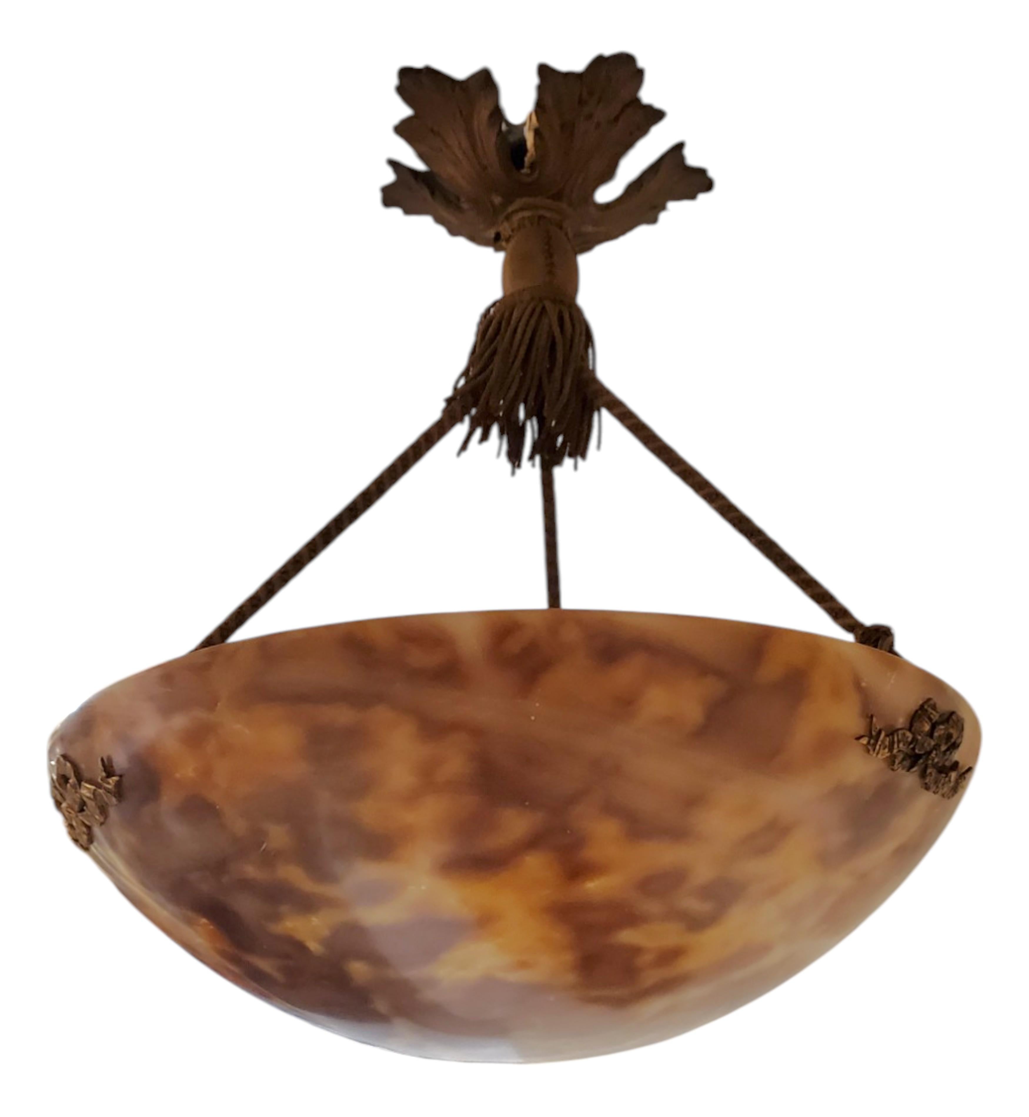 Domed tortoise shell alabaster suspending fixture / coupe / plafonnier en vente 3
