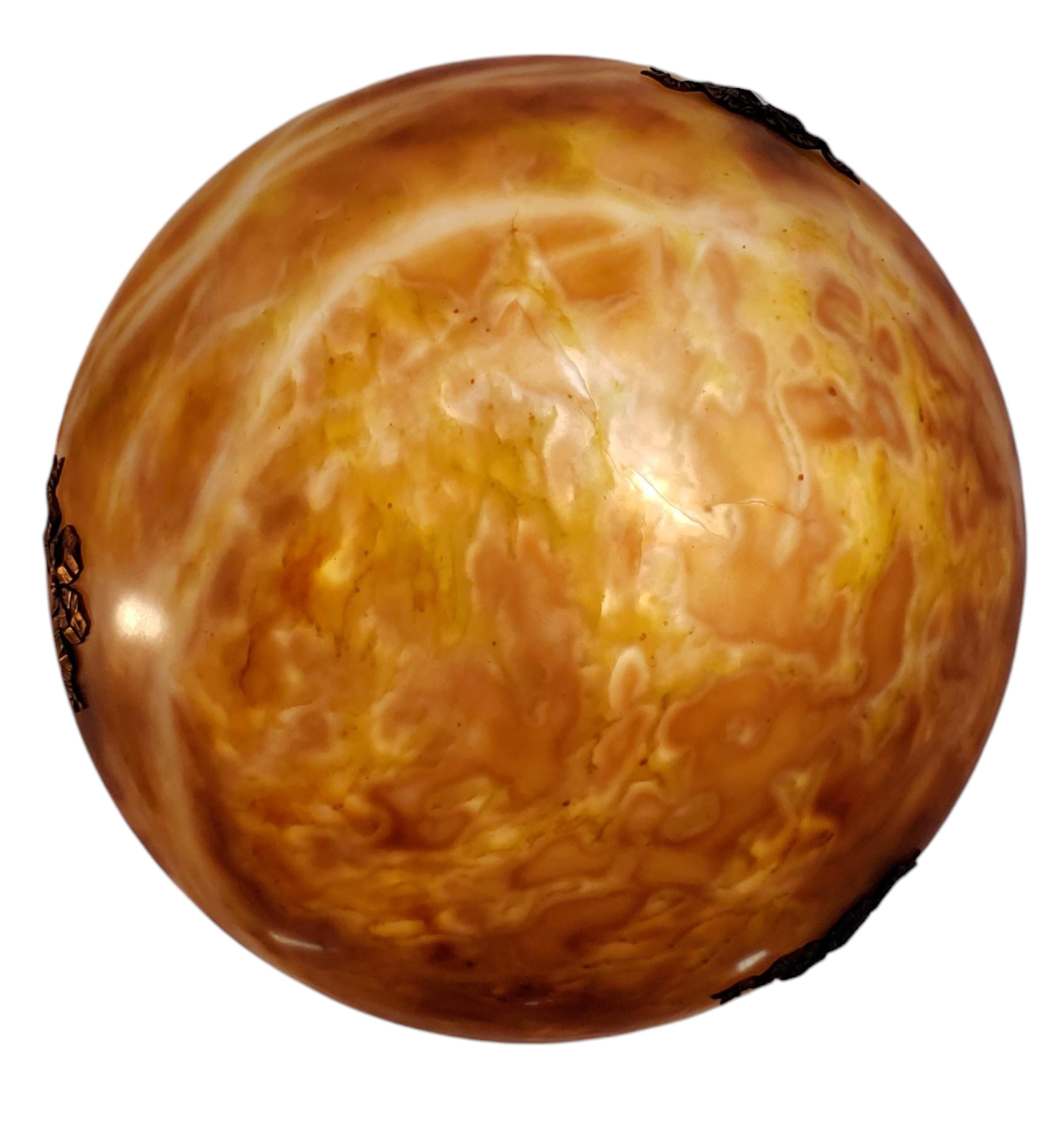 Domed tortoise shell alabaster suspending fixture / coupe / plafonnier en vente 5