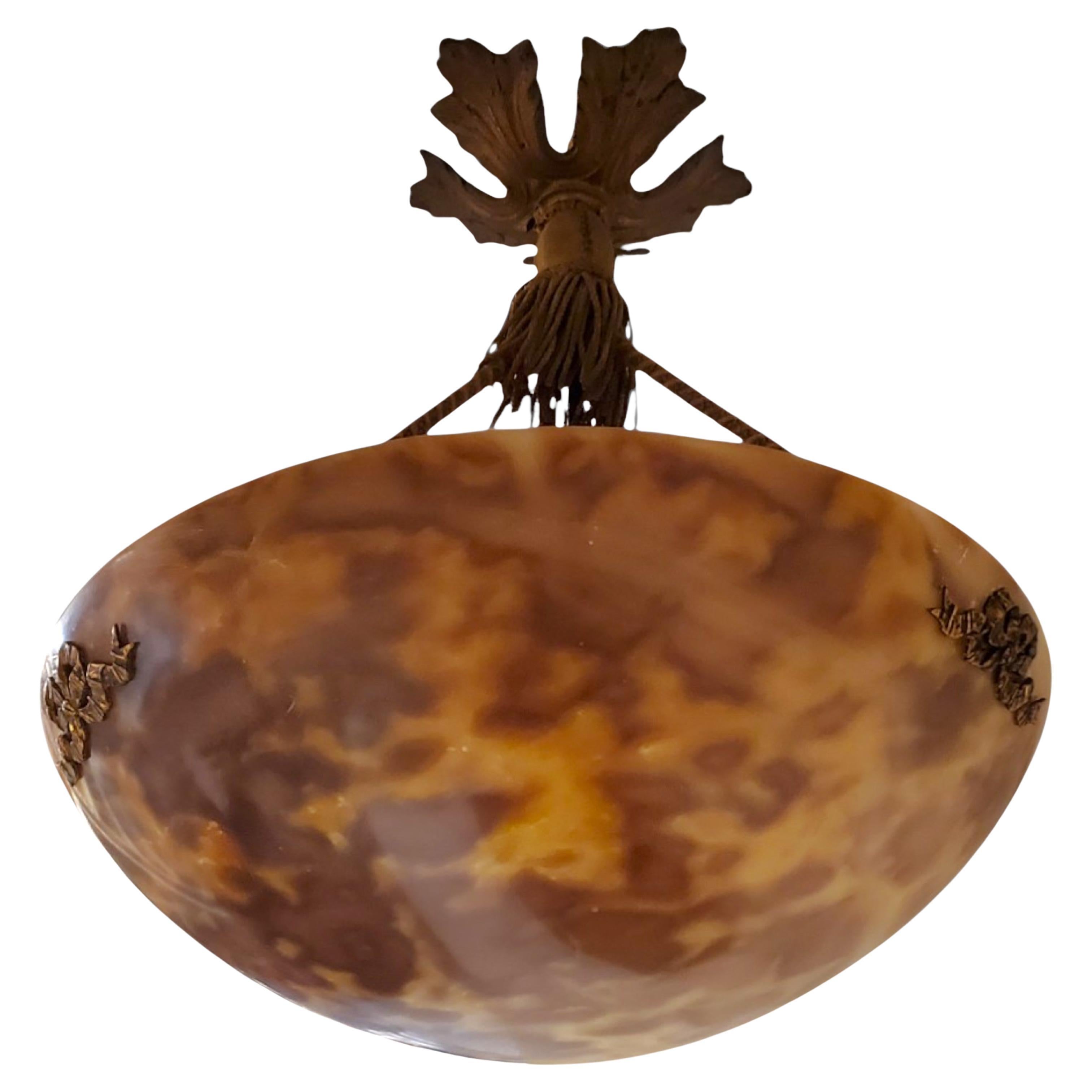 Art déco Domed tortoise shell alabaster suspending fixture / coupe / plafonnier en vente