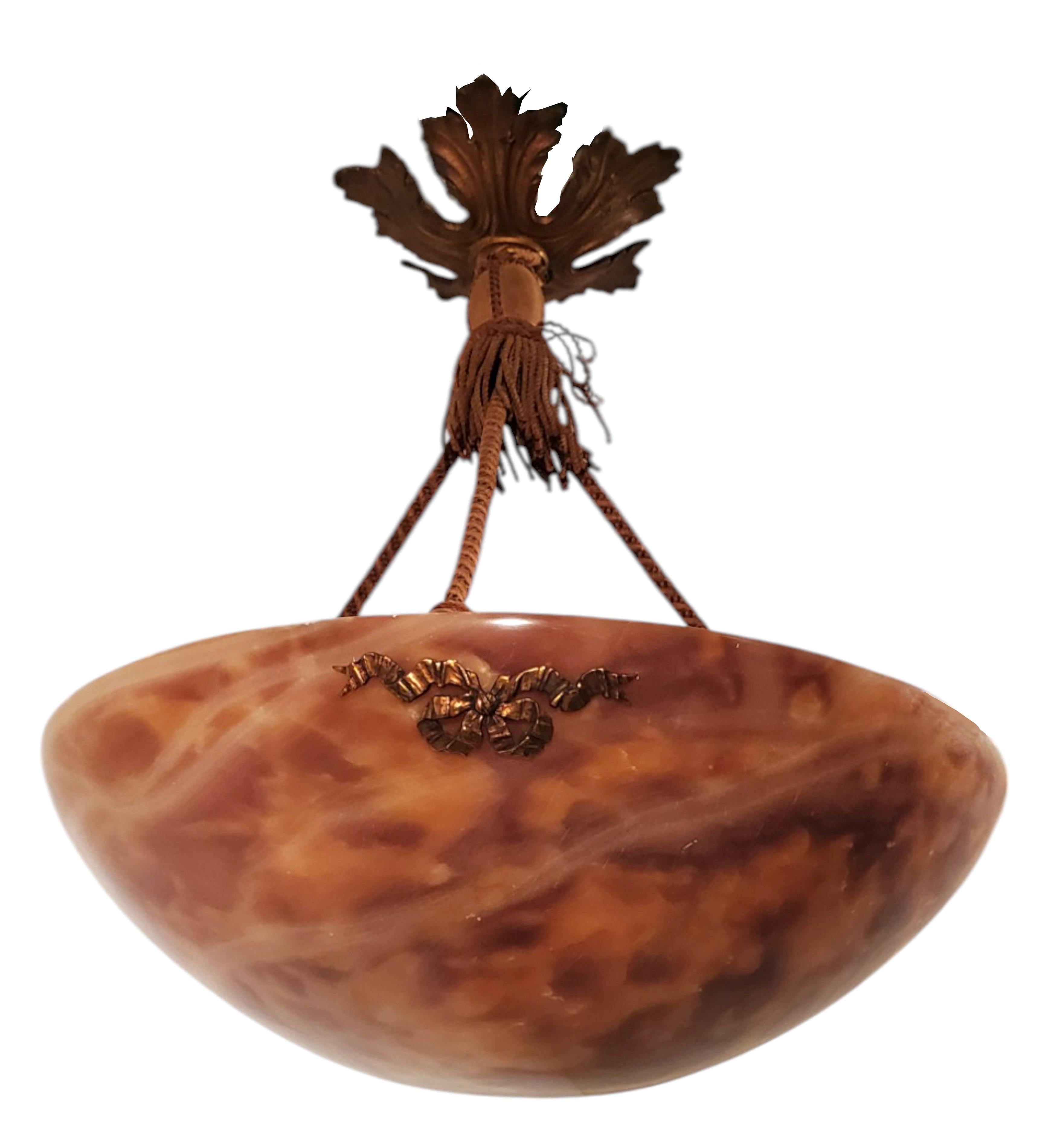 Albâtre Domed tortoise shell alabaster suspending fixture / coupe / plafonnier en vente