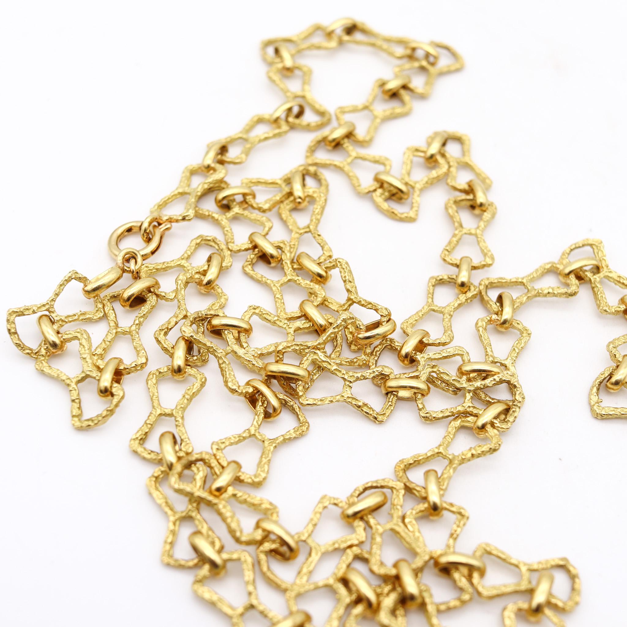 Women's or Men's Domenico Ganazzin 1970 Retro Modern Geometric Long Chain in 18kt Yellow Gold For Sale