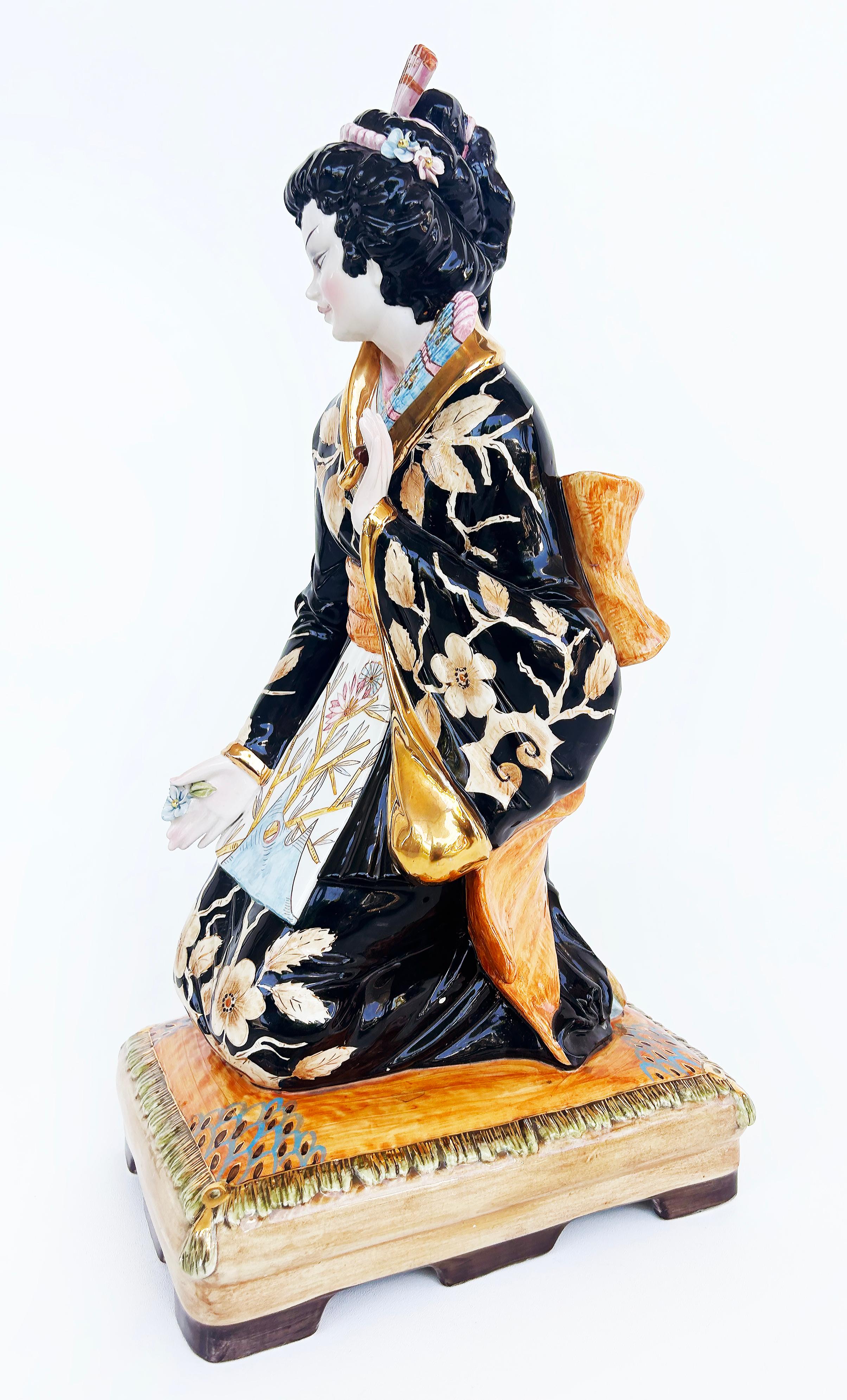 Bases de lampes italiennes Majolica Asian Sculptures de Domenico Poloniato 

Nous proposons à la vente une paire de sculptures de chinoiserie en céramique émaillée majolique italienne de Domenico Poloniato (1926-2013), peintes à la main et très