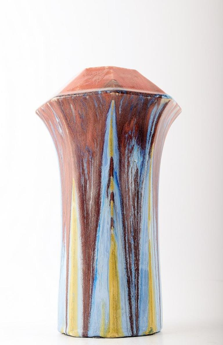 PRE-OWNED GOODS ARE EXEMPT FROM IMPORT TARIFFS FOR U.S., UK, AUSTRALIAN & CANADIAN CUSTOMERS.   
THEREFORE, NO IMPORT TARIFFS WILL BE APPLICABLE TO YOUR PURCHASE. 

Domien Ingels for Ceramaes, Belgian artist. Ceramic vase, c 1930s.
Beautiful