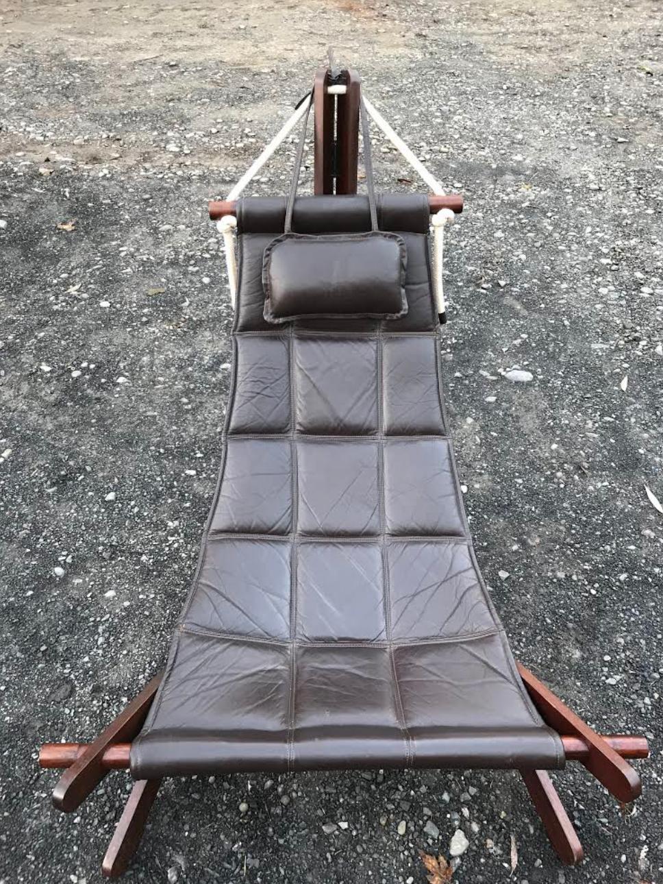 Dominic Michaelis: Leder-Sling-Stuhl 3