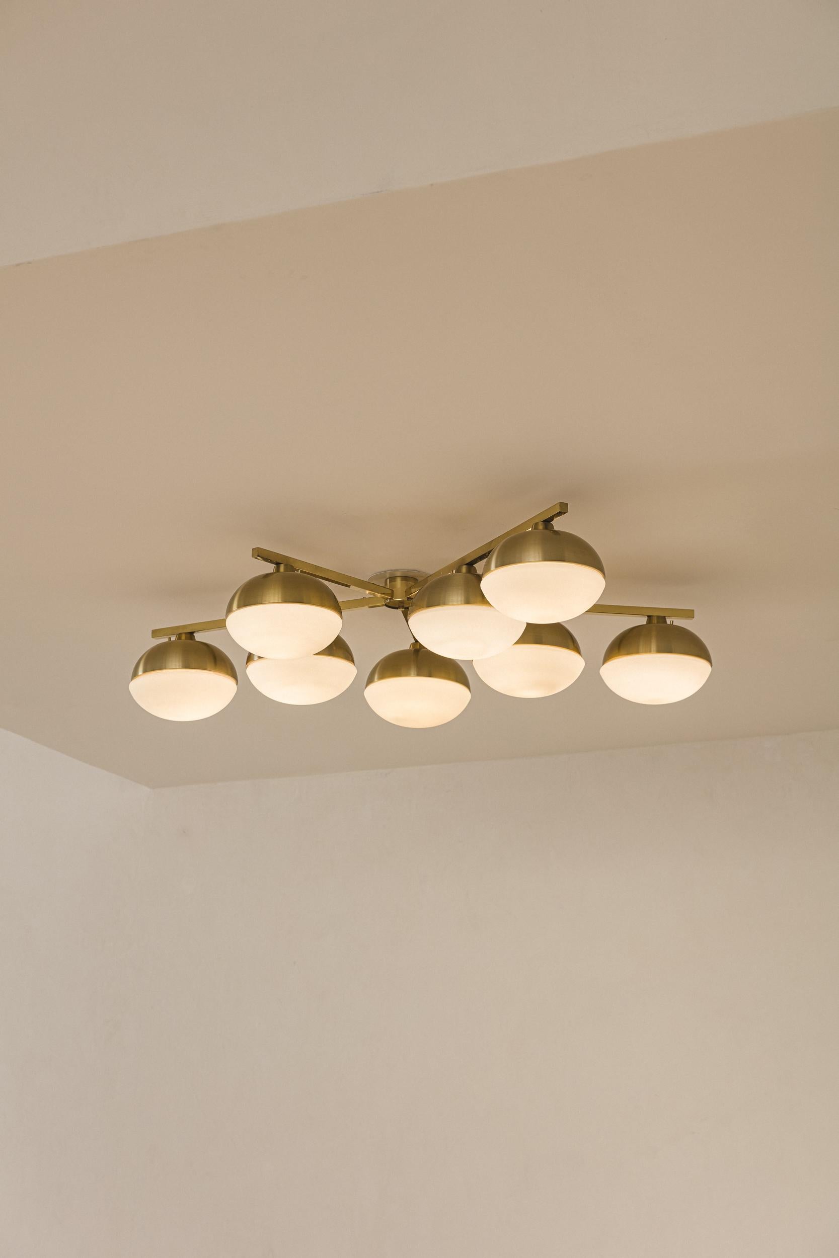 Dominici Iluminação Moderna, founded by Enrico Furio Dominici in 1934, began as a lighting store in Bologna, Italy, before he relocated to Brazil amidst wartime disruptions.

Dominici introduced captivating Italian lighting designs to Brazilian