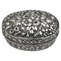 Dominick & Haff / Bailey, Banks & Biddle Sterling Silver Oval Repousse Snuff Box