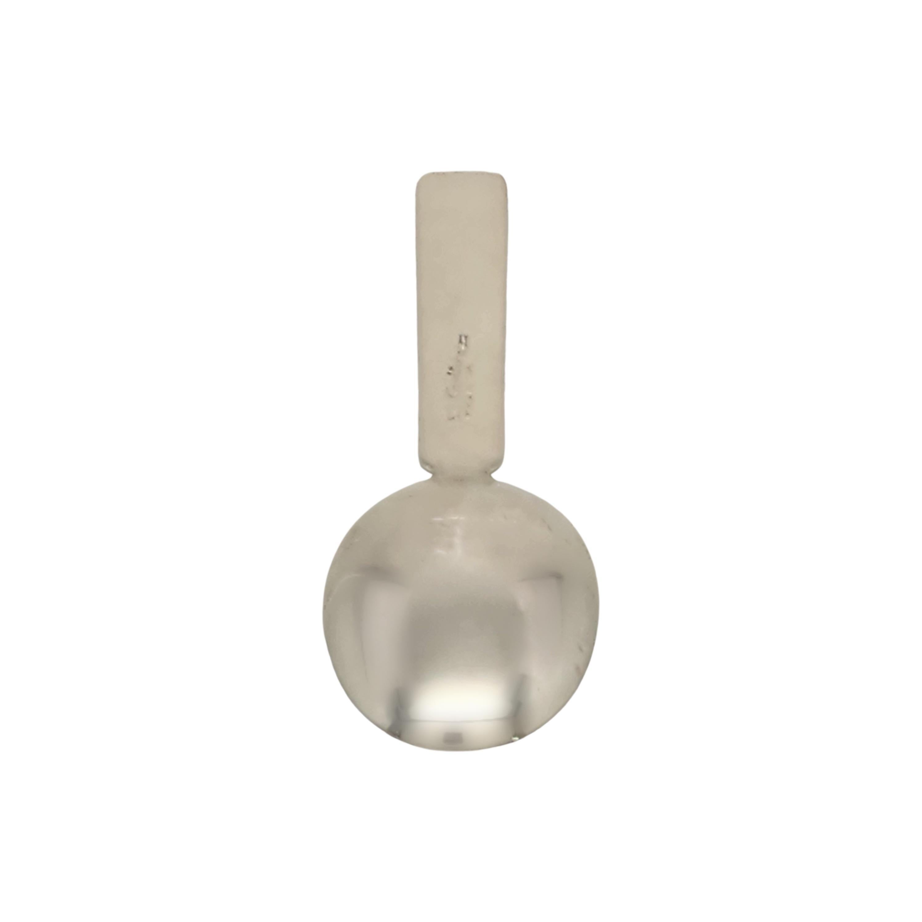 Sterling silver baby spoon by Dominick Haff for Cartier.

No monogram

Simple and timeless design, a rectangular handle with a smooth, polished finish.

Weighs approx 25.1g, 16.2dwt

3 7/8